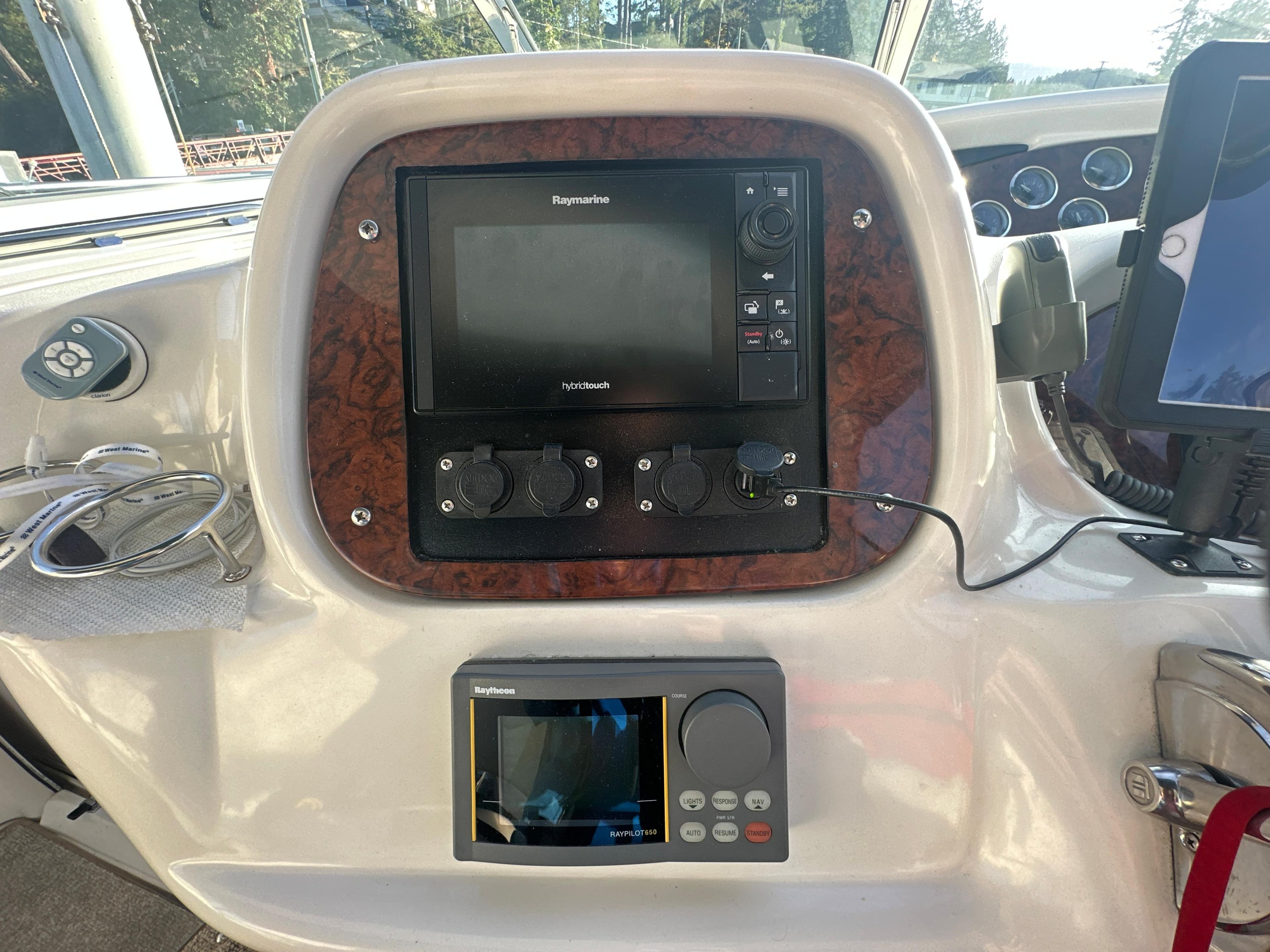 1999 Sea Ray 380 Sundancer