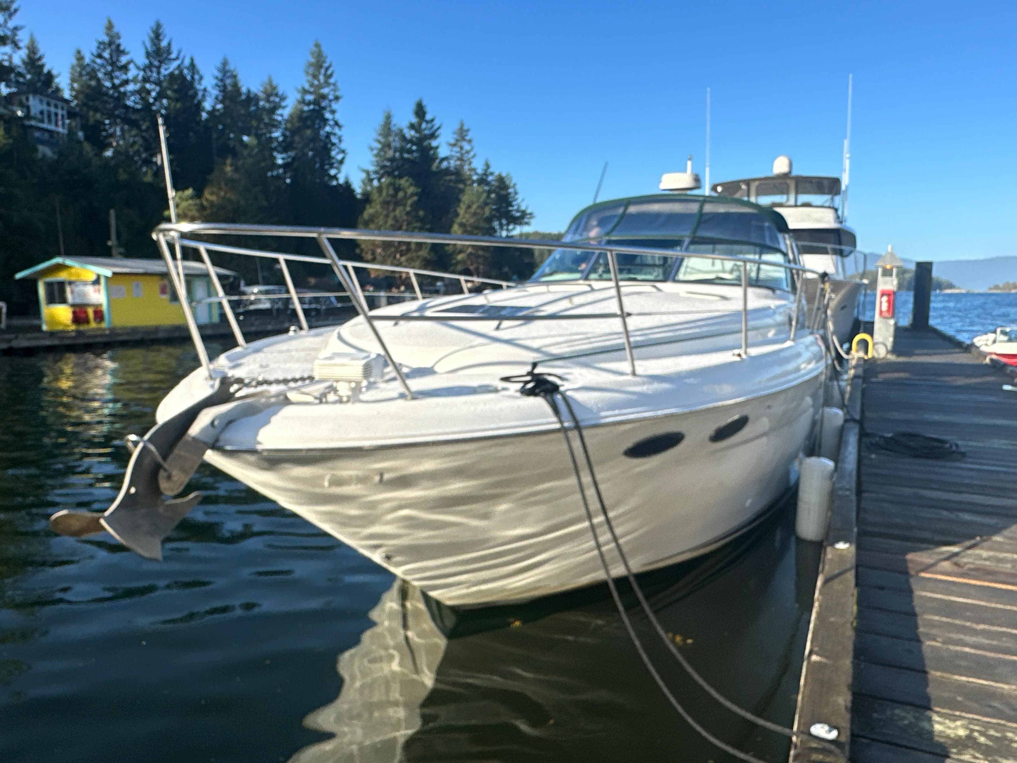 1999 Sea Ray 380 Sundancer
