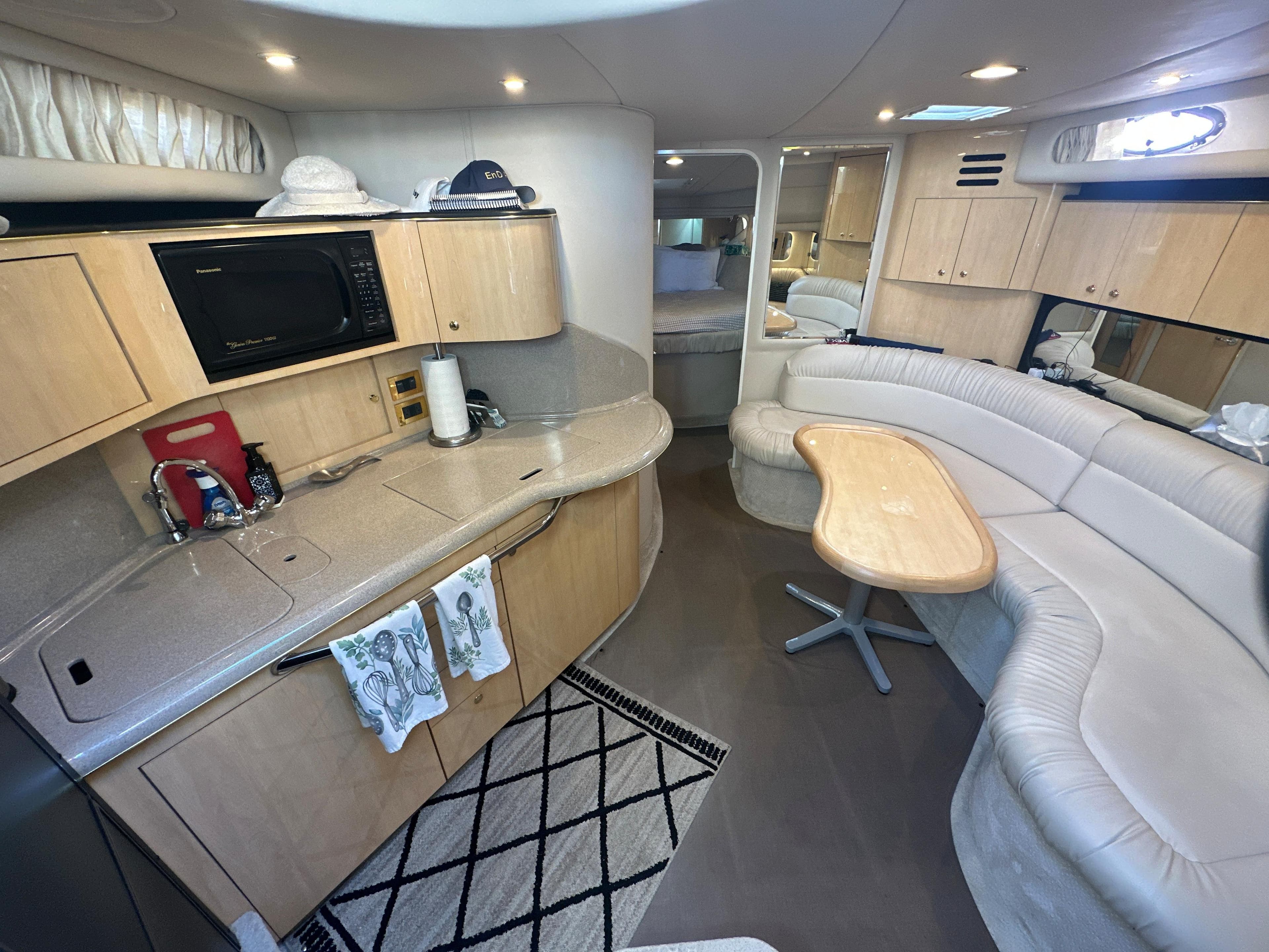 1999 Sea Ray 380 Sundancer