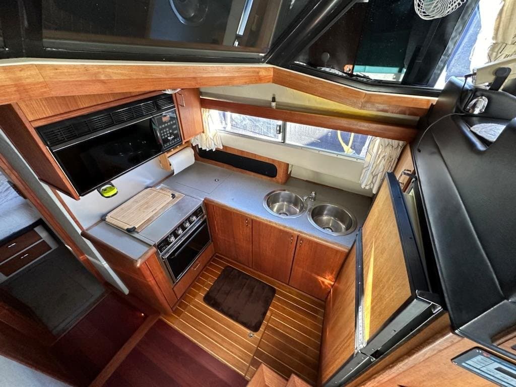 1991 Bayliner 3888 Motoryacht