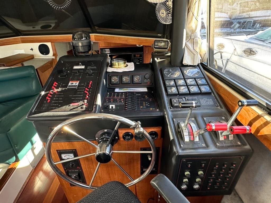 1991 Bayliner 3888 Motoryacht