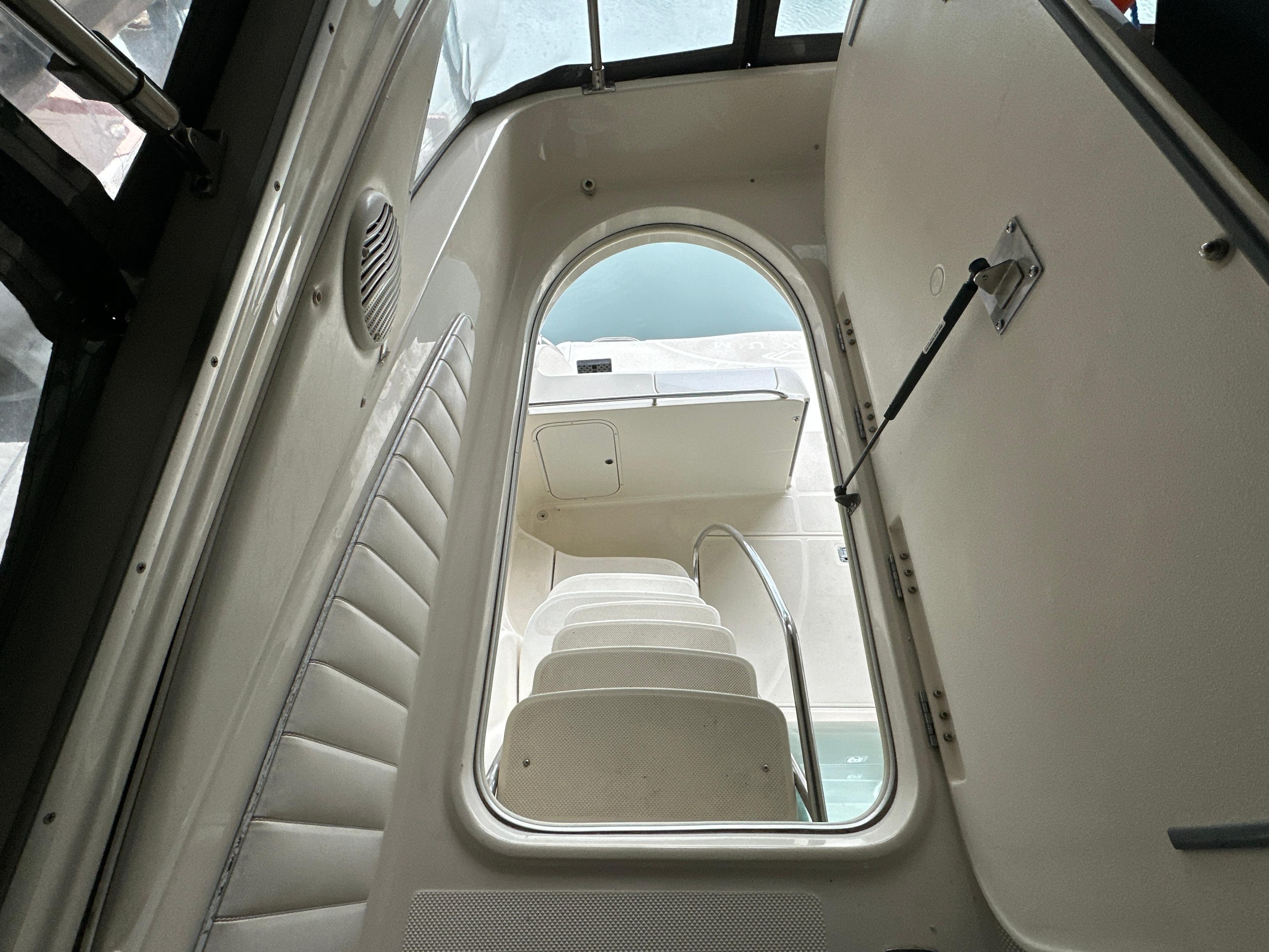 1999 Maxum 4600 SCB