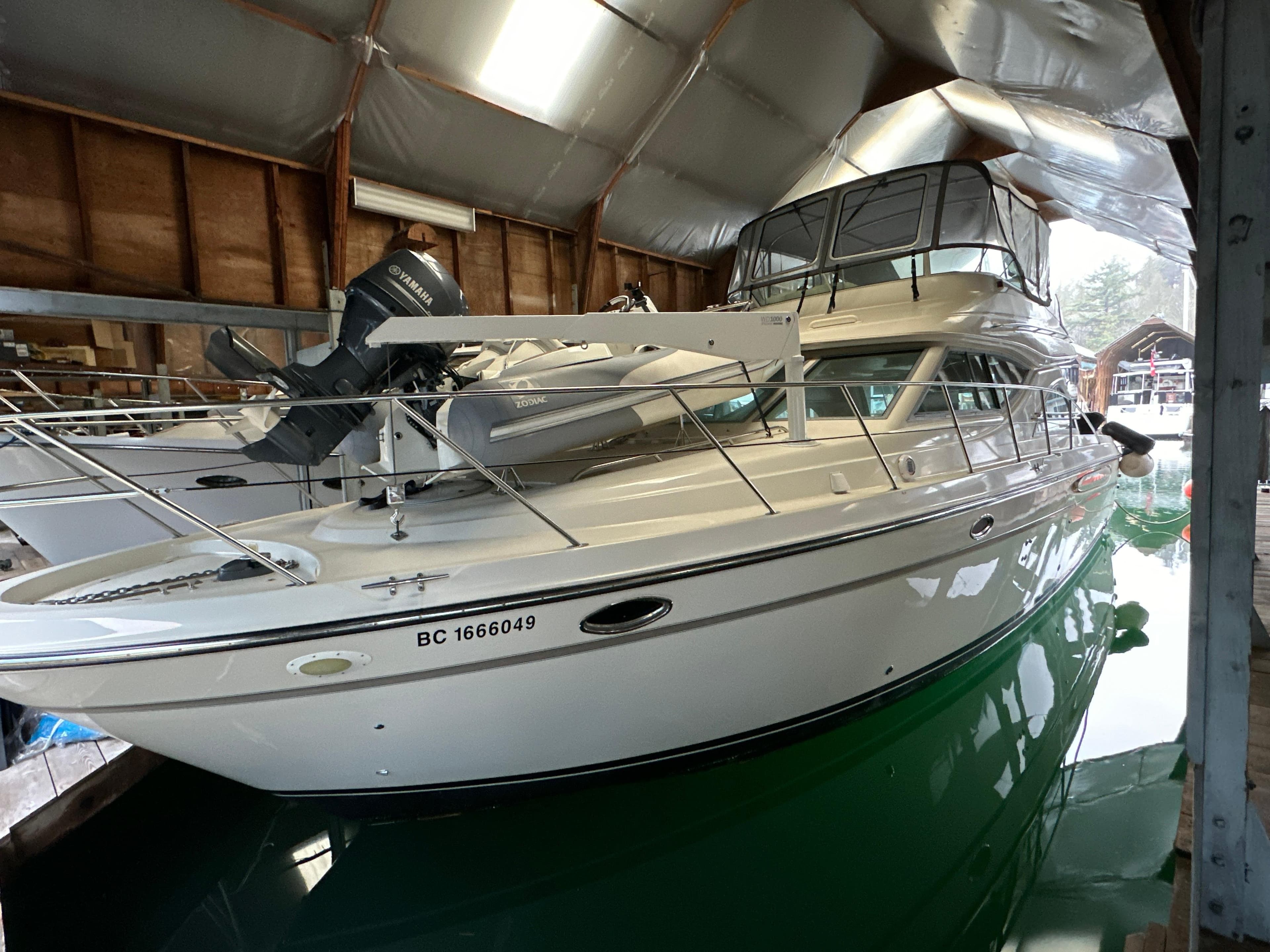 1999 Maxum 4600 SCB