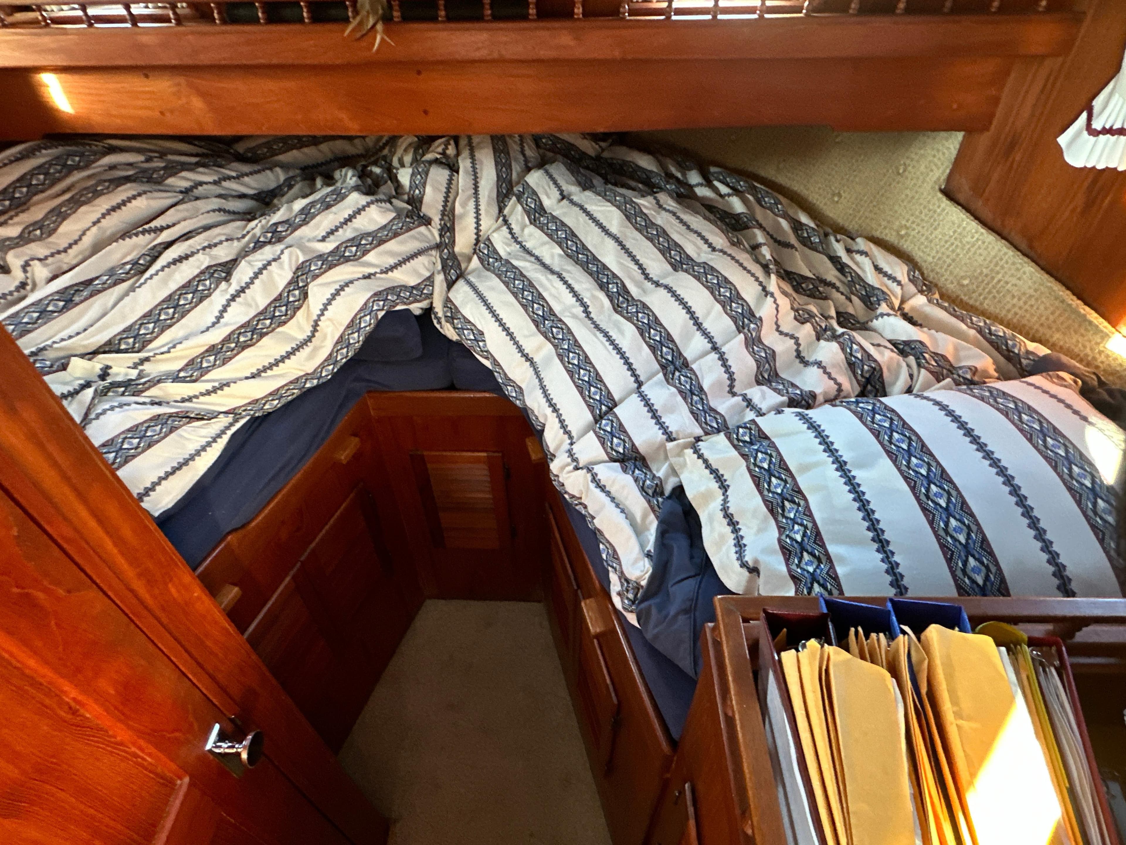 1982 Gulf Commander 38