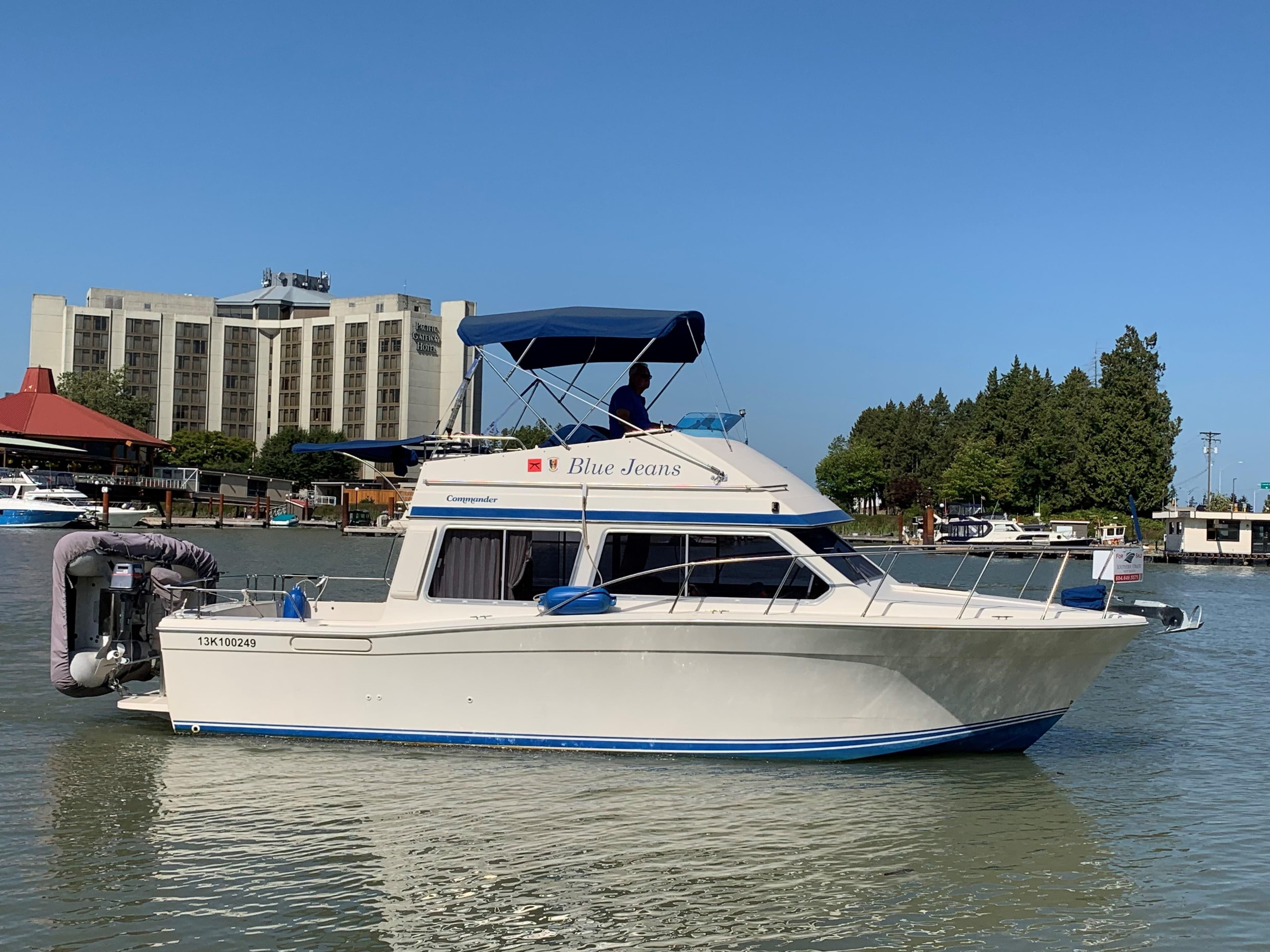 1990 Commander 30