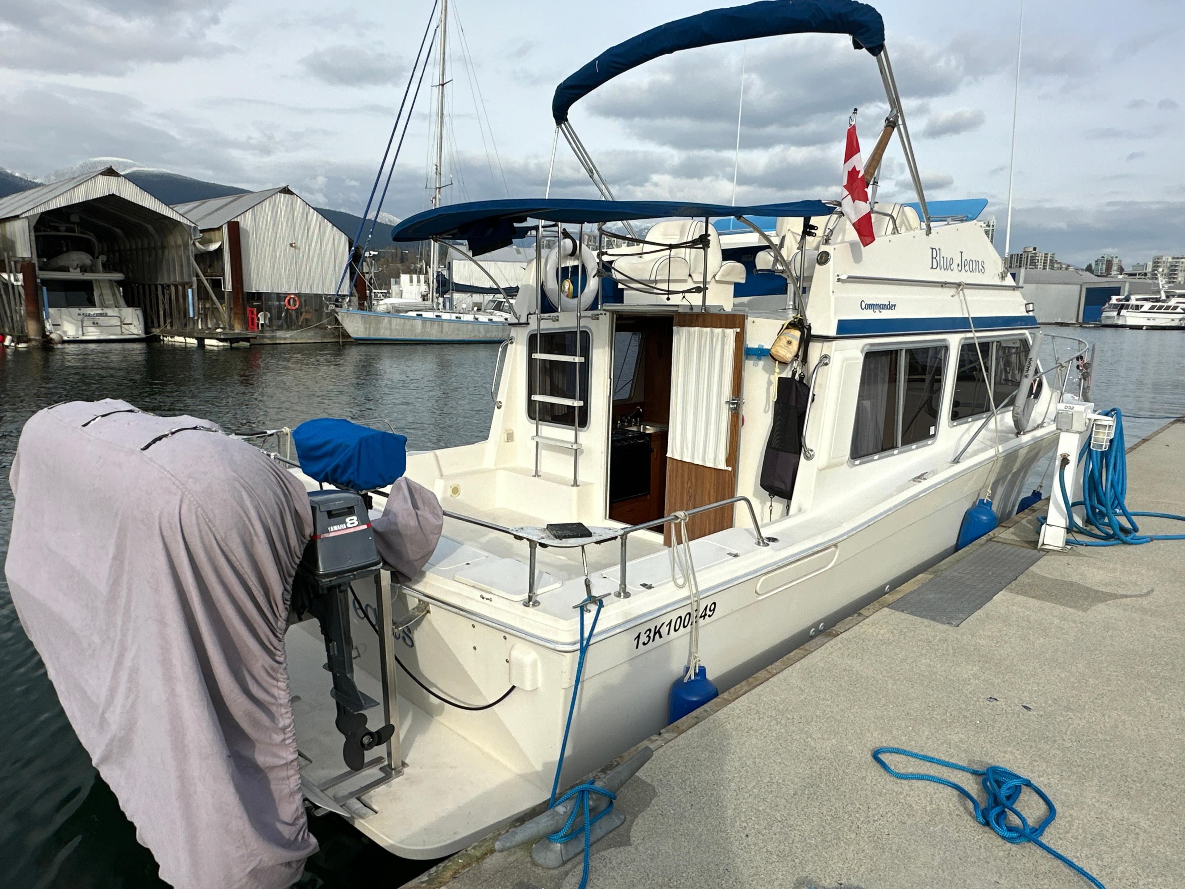 1990 Commander 30