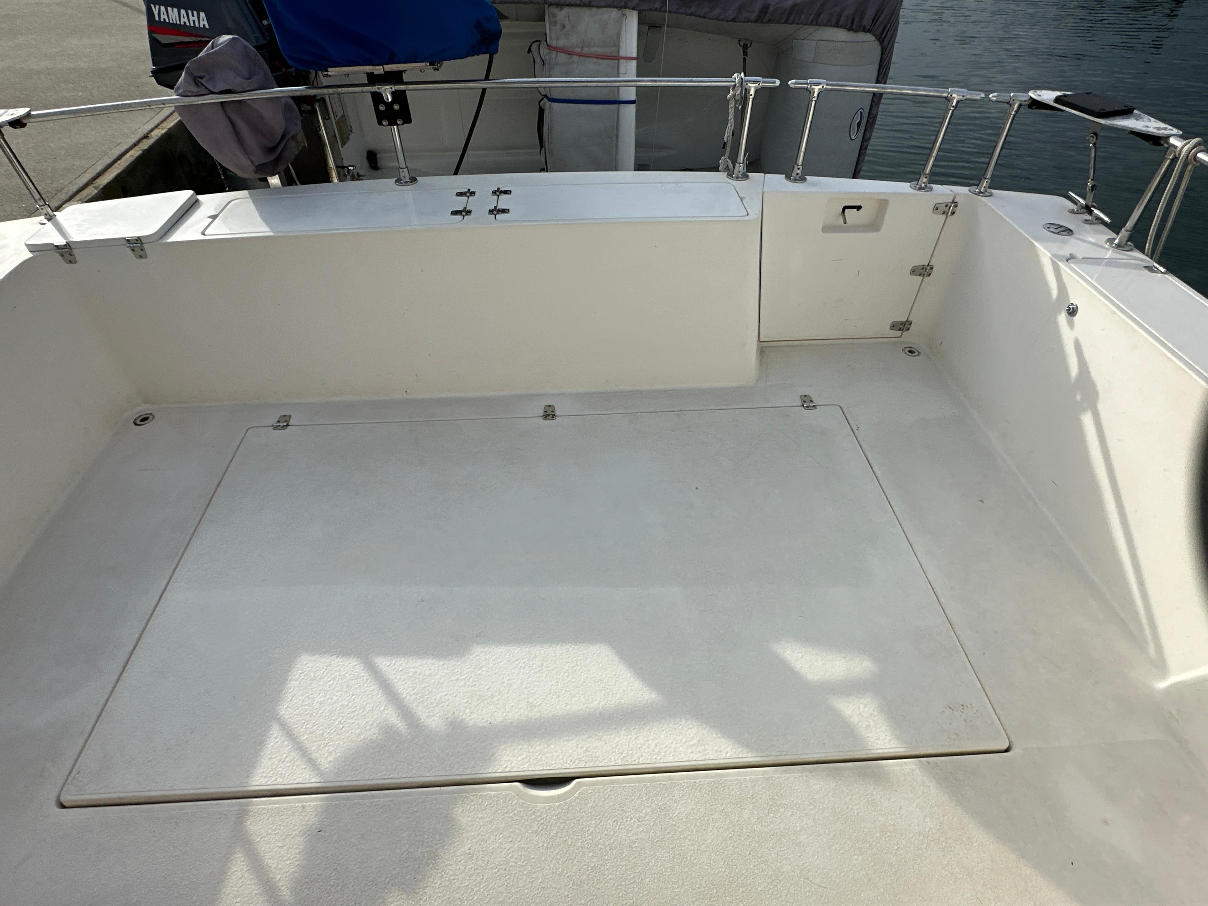 1990 Commander 30