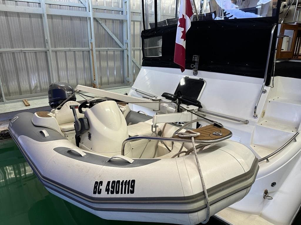 1995 Queenship Aft Cabin