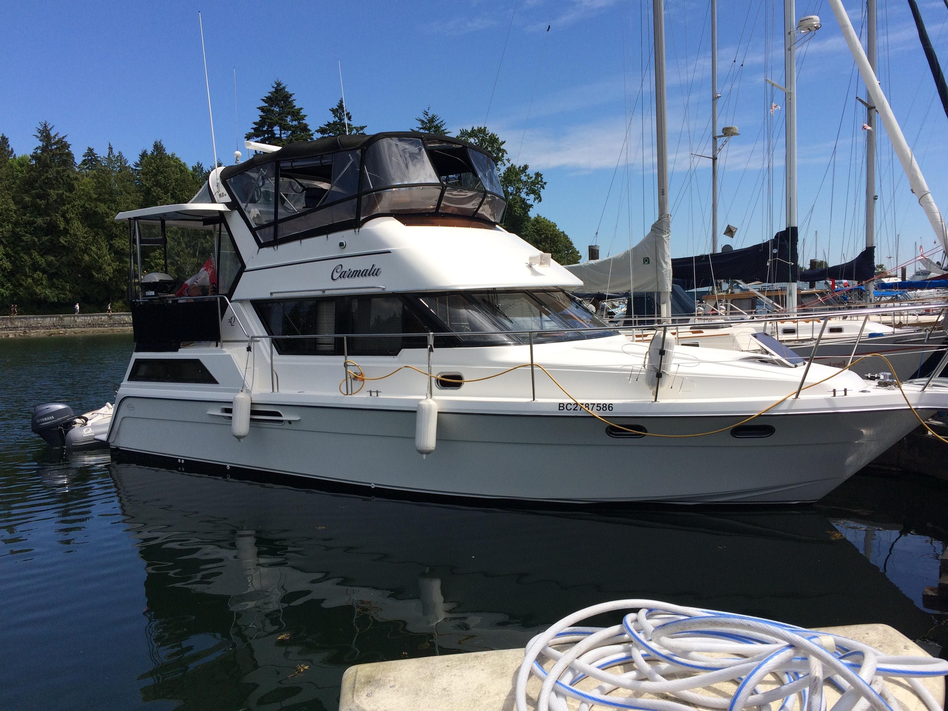 1995 Queenship Aft Cabin