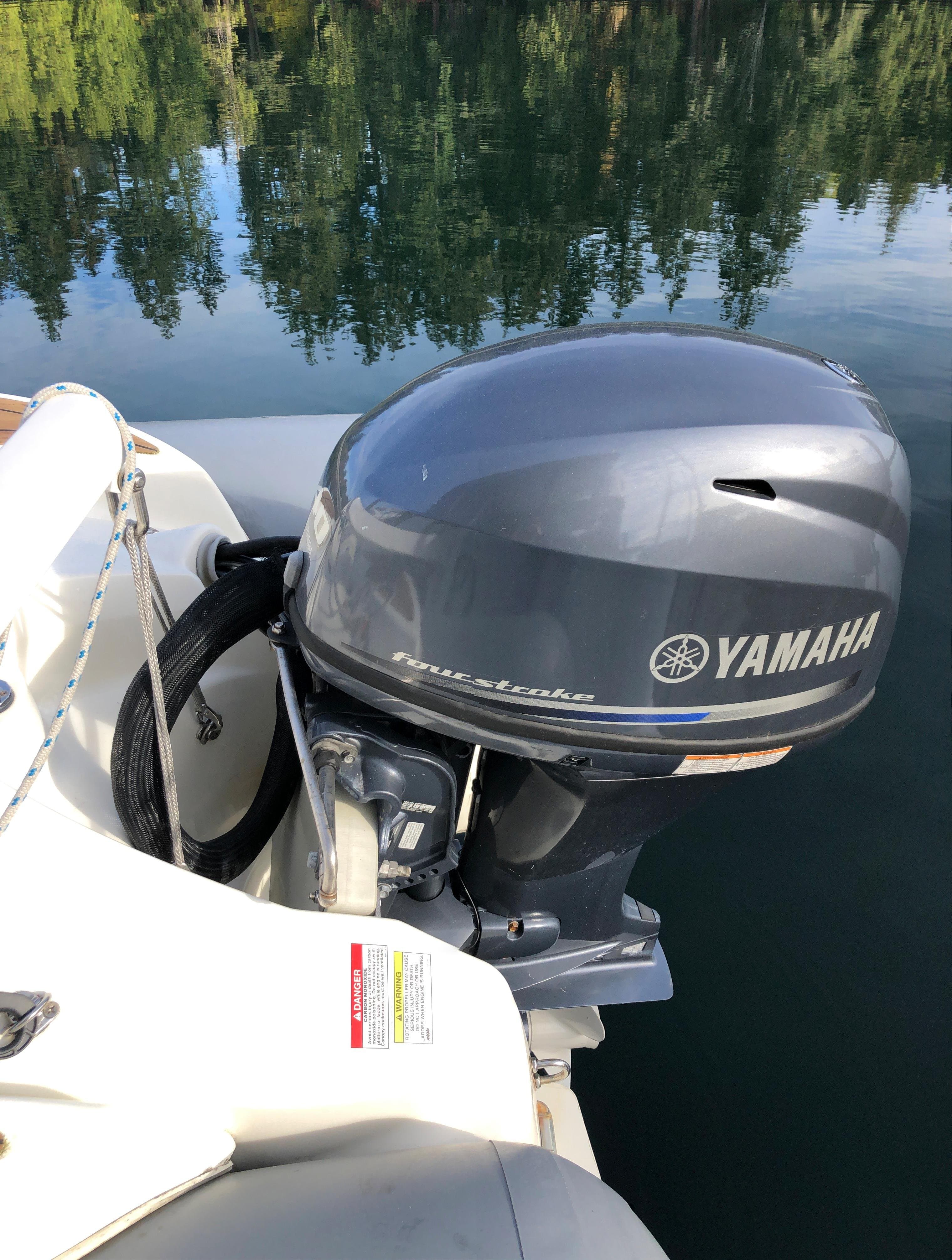 1995 Queenship Aft Cabin