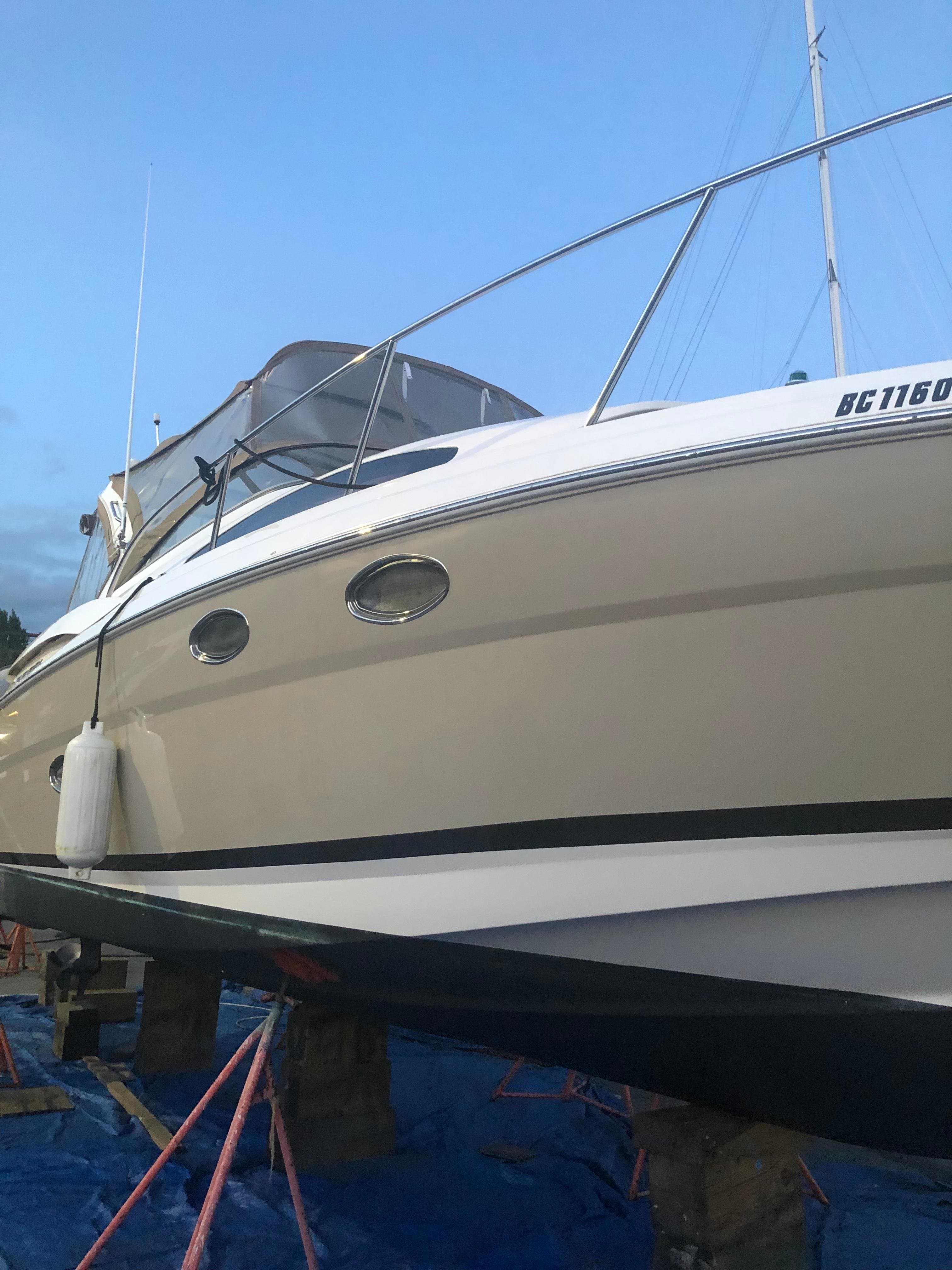 2007 Regal 3360 Window Express
