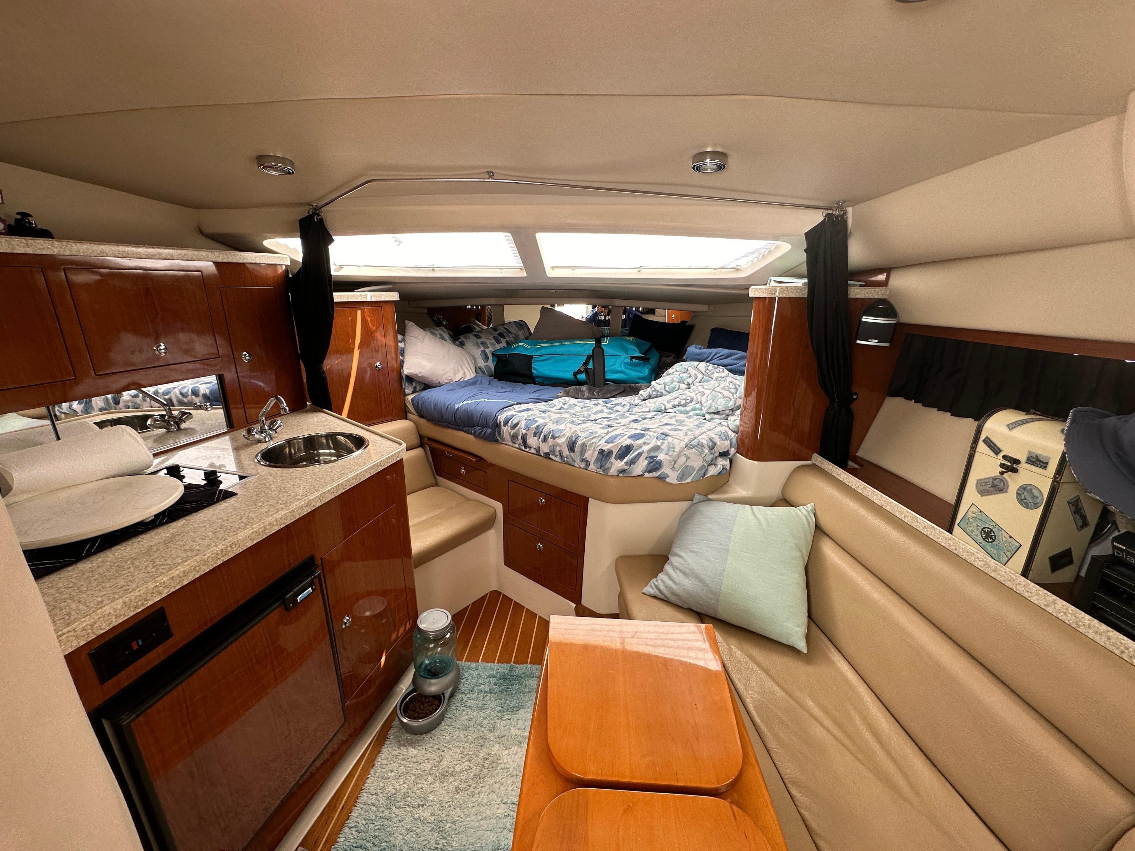 2007 Regal 3360 Window Express