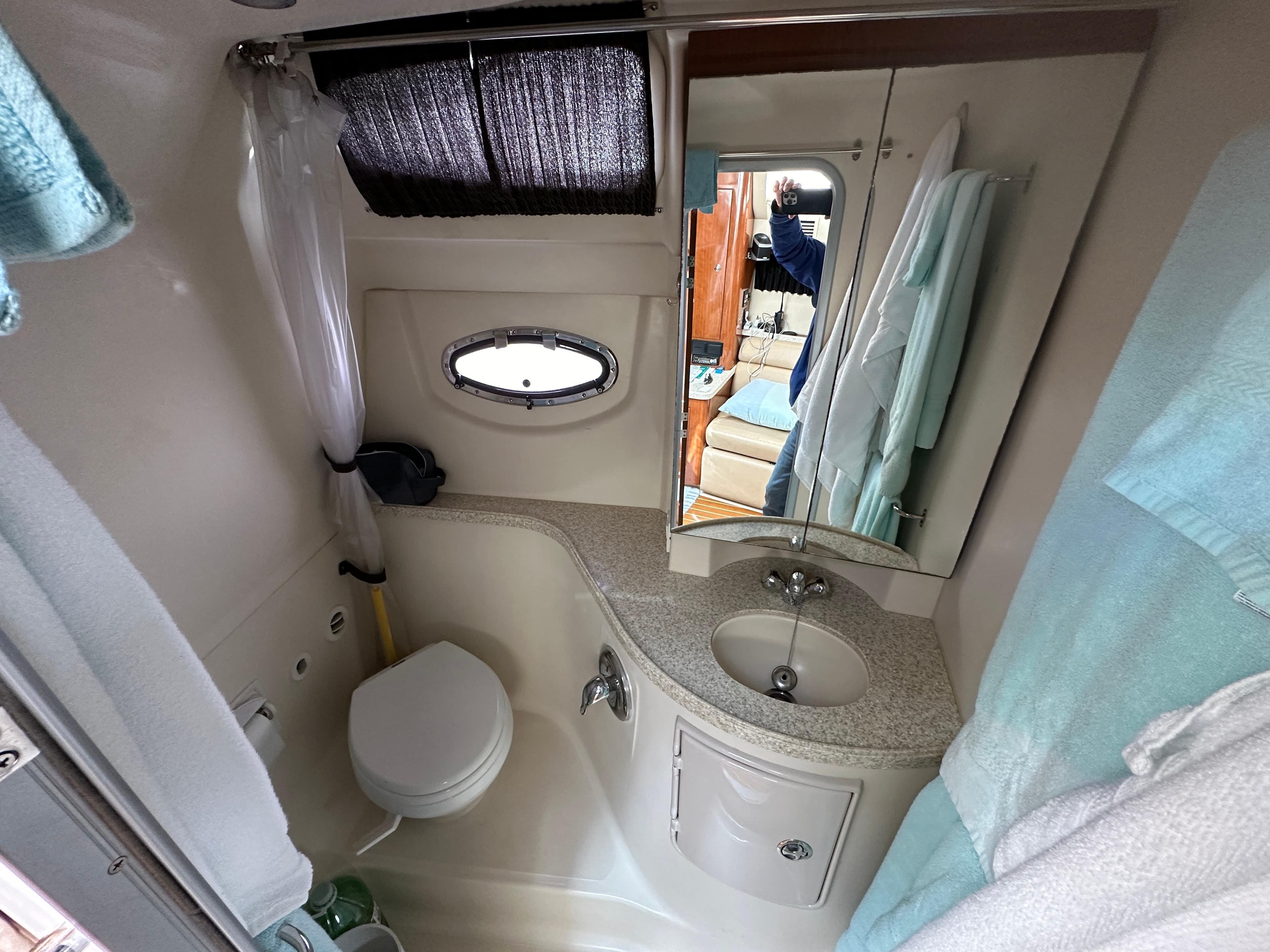 2007 Regal 3360 Window Express