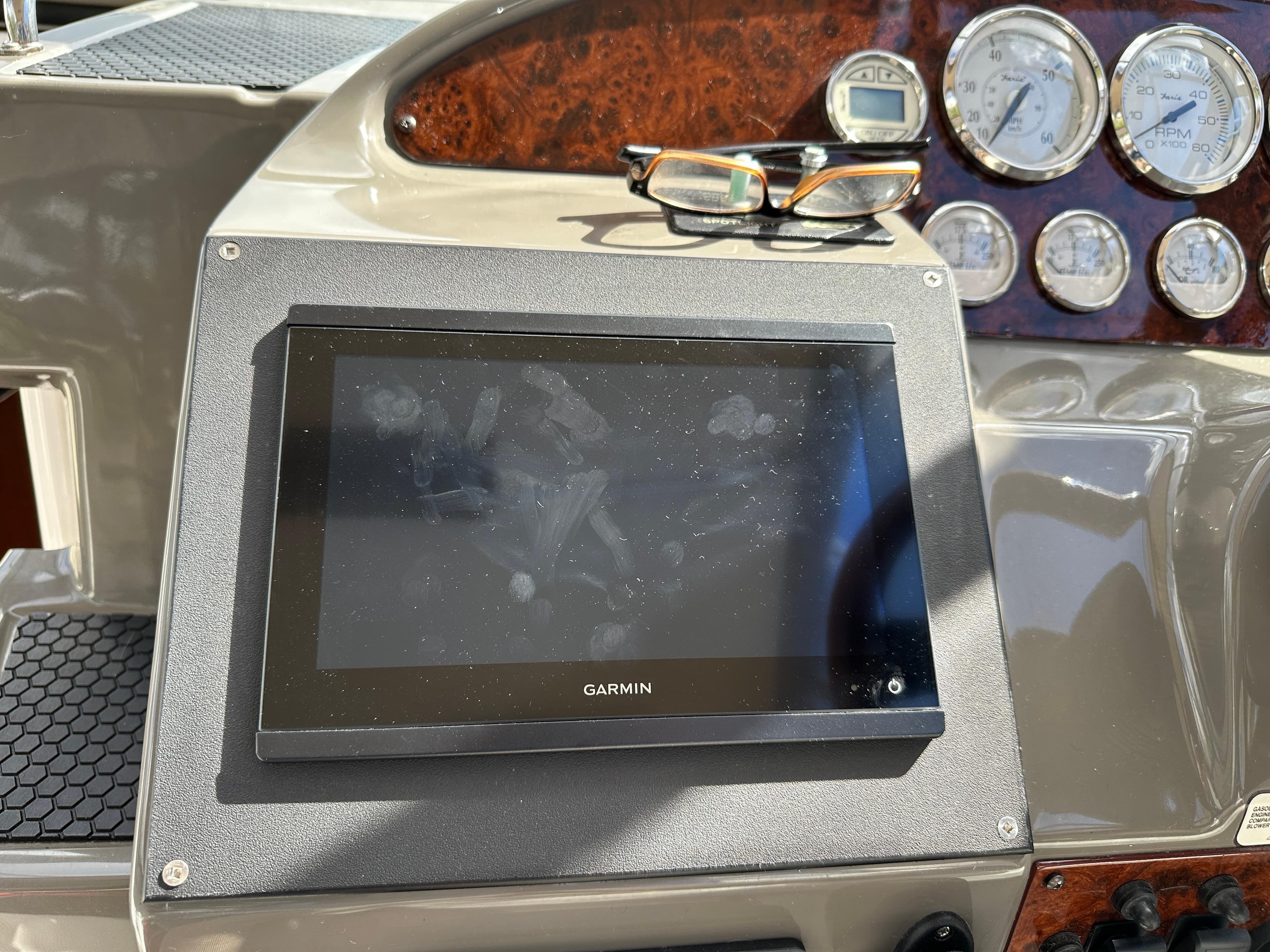 2007 Regal 3360 Window Express
