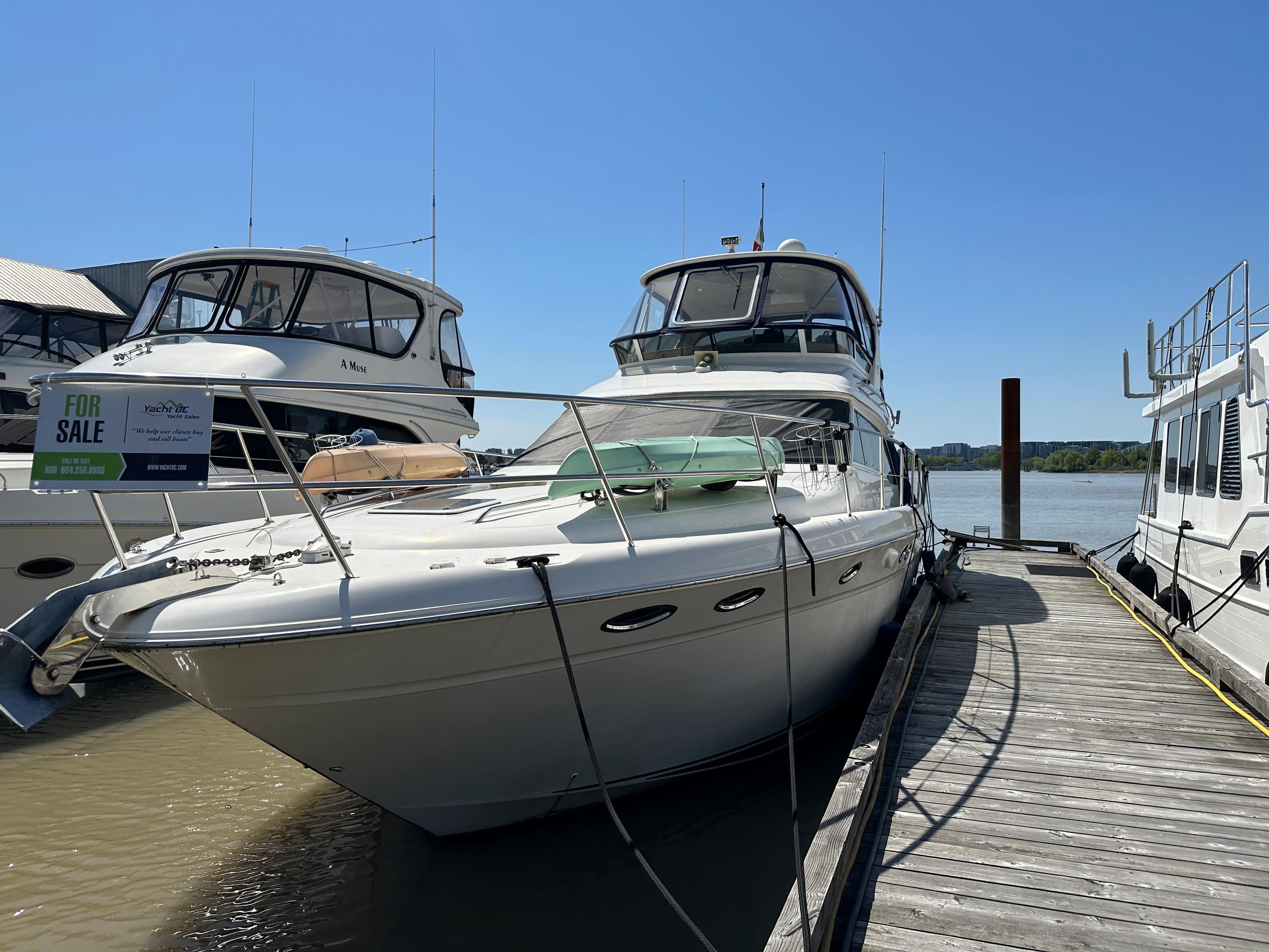2000 Sea Ray 480 Sedan Bridge
