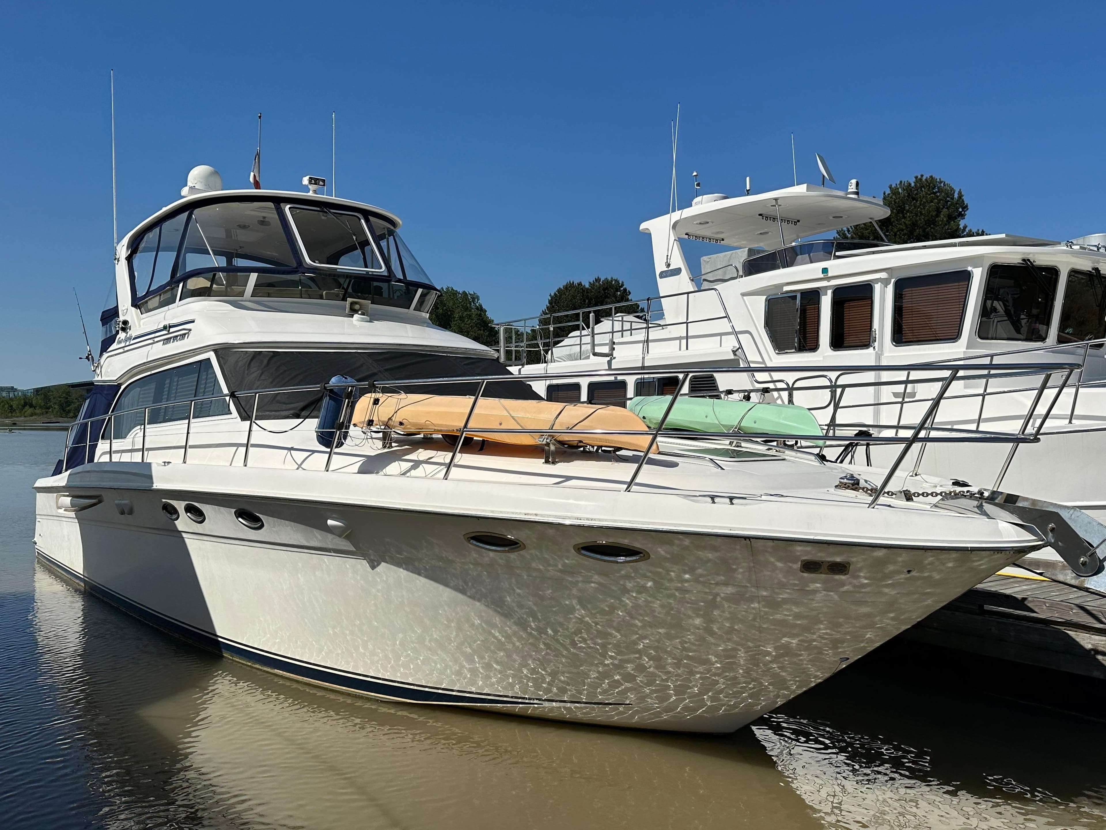 2000 Sea Ray 480 Sedan Bridge
