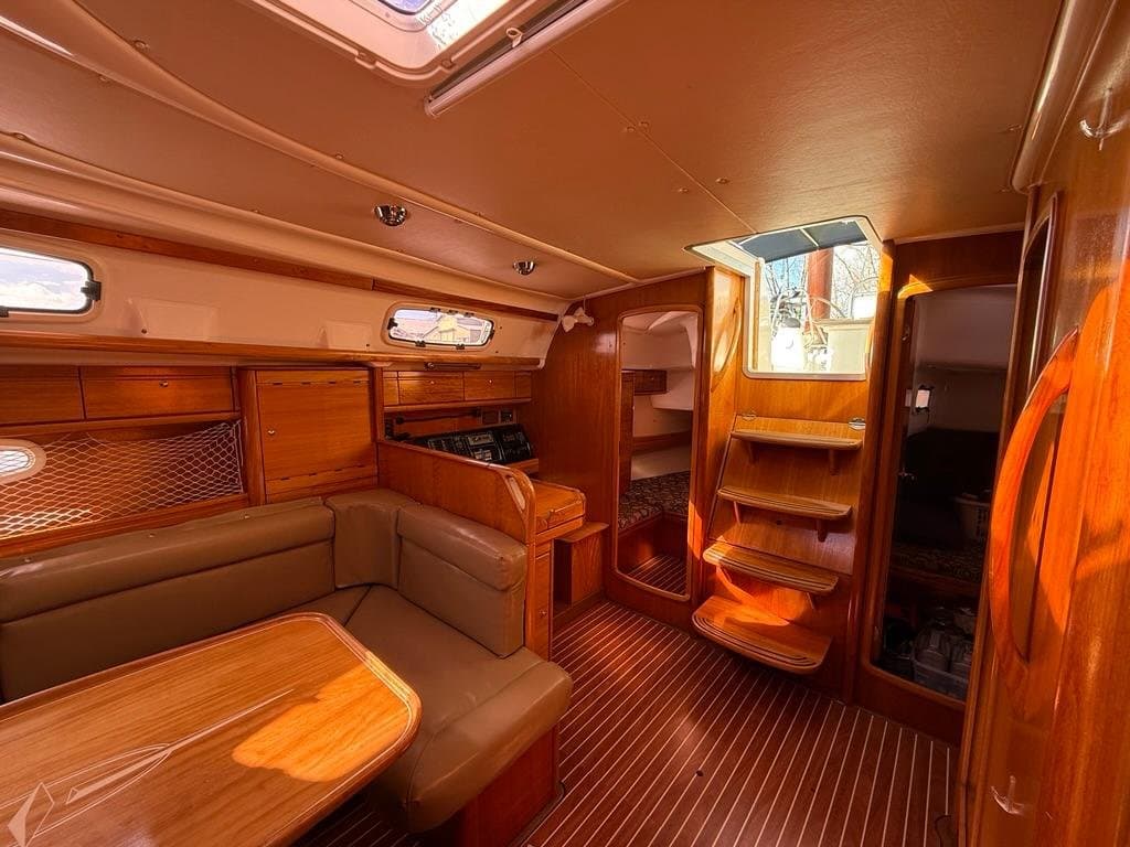 2006 Bavaria Cruiser 42