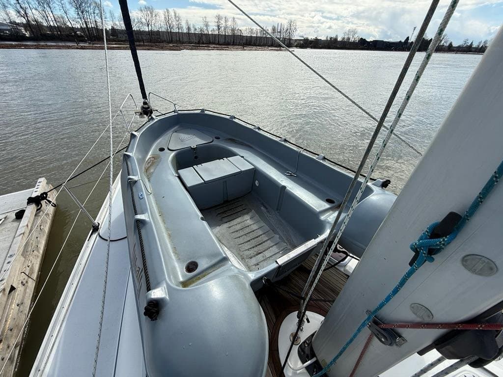 2006 Bavaria Cruiser 42