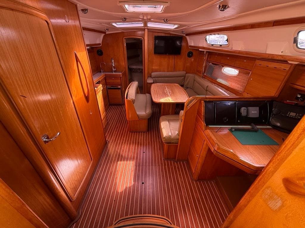 2006 Bavaria Cruiser 42