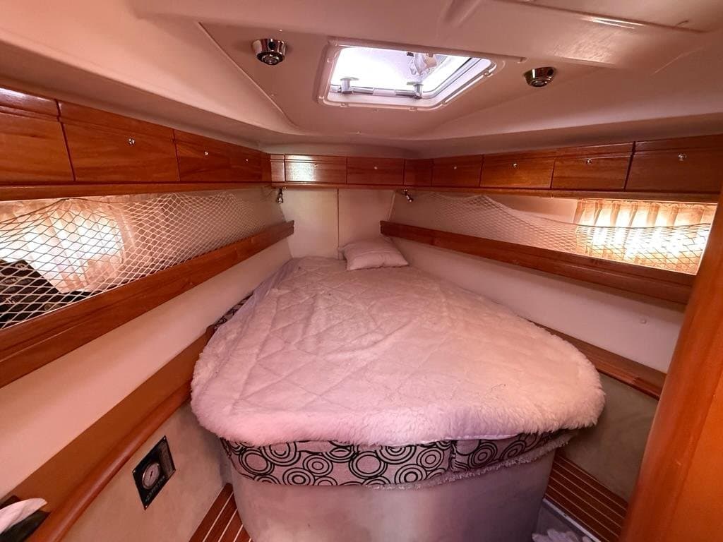 2006 Bavaria Cruiser 42