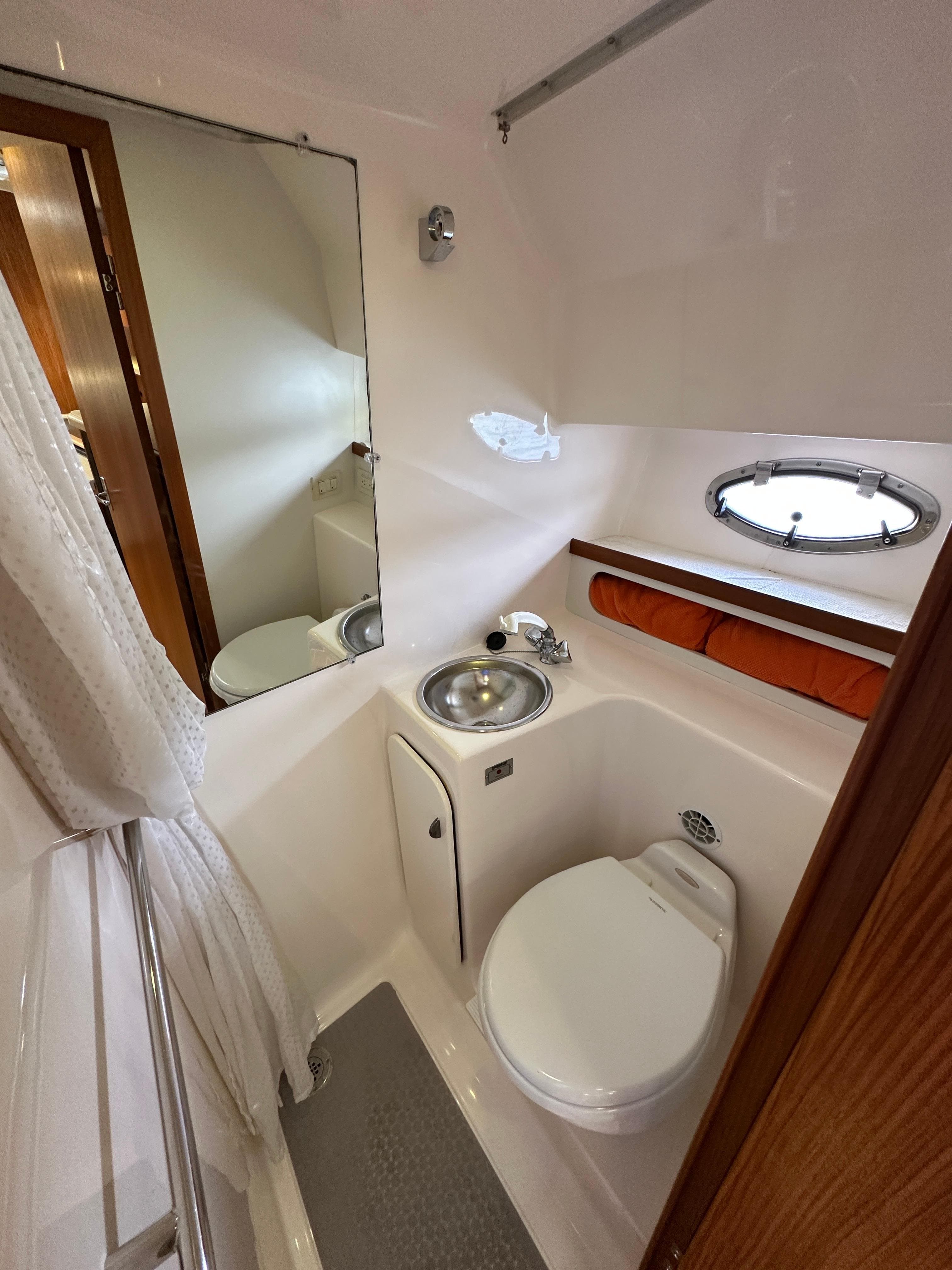 2004 Tiara Yachts 3100 Open