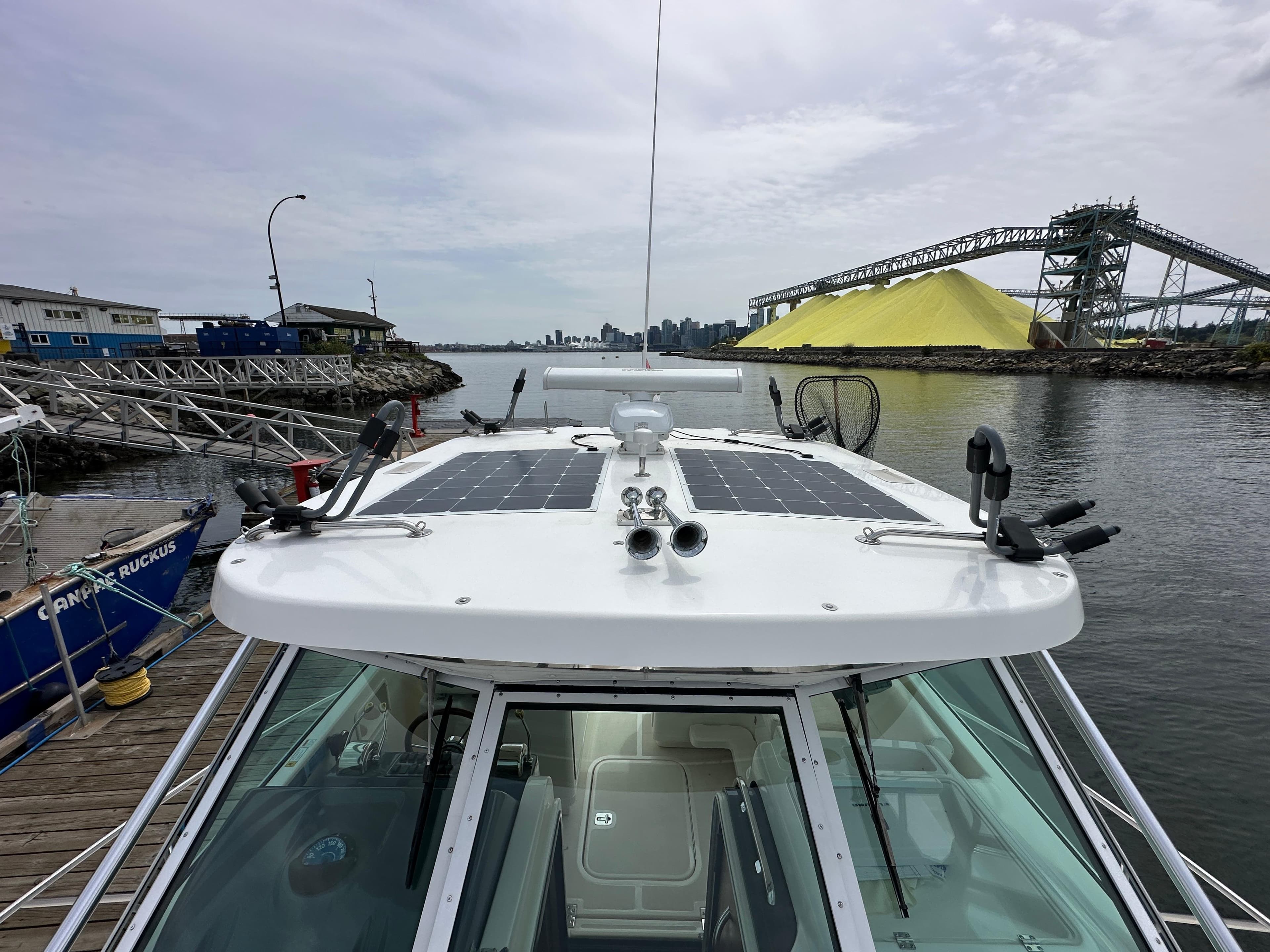 2004 Tiara Yachts 3100 Open