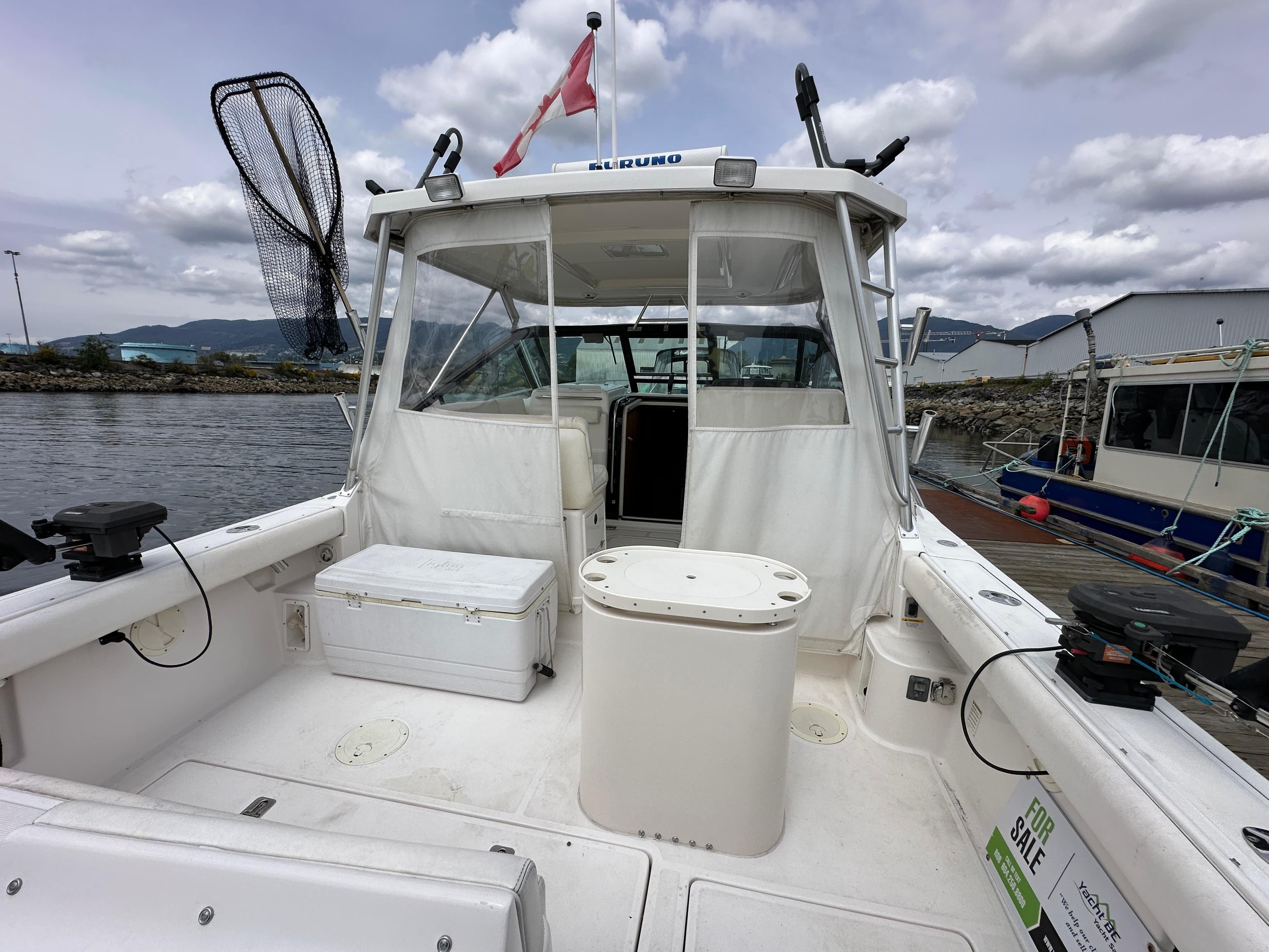 2004 Tiara Yachts 3100 Open