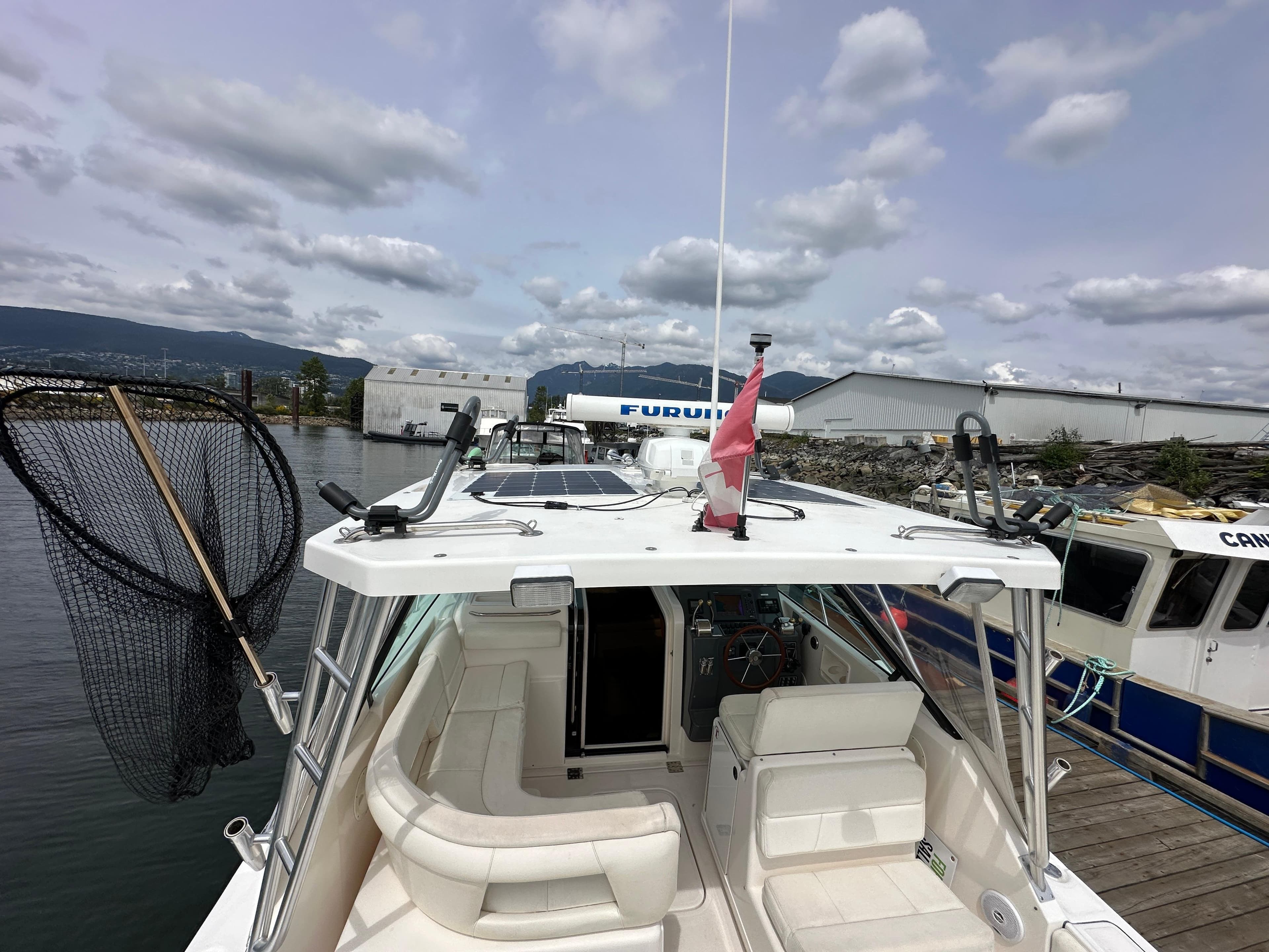 2004 Tiara Yachts 3100 Open