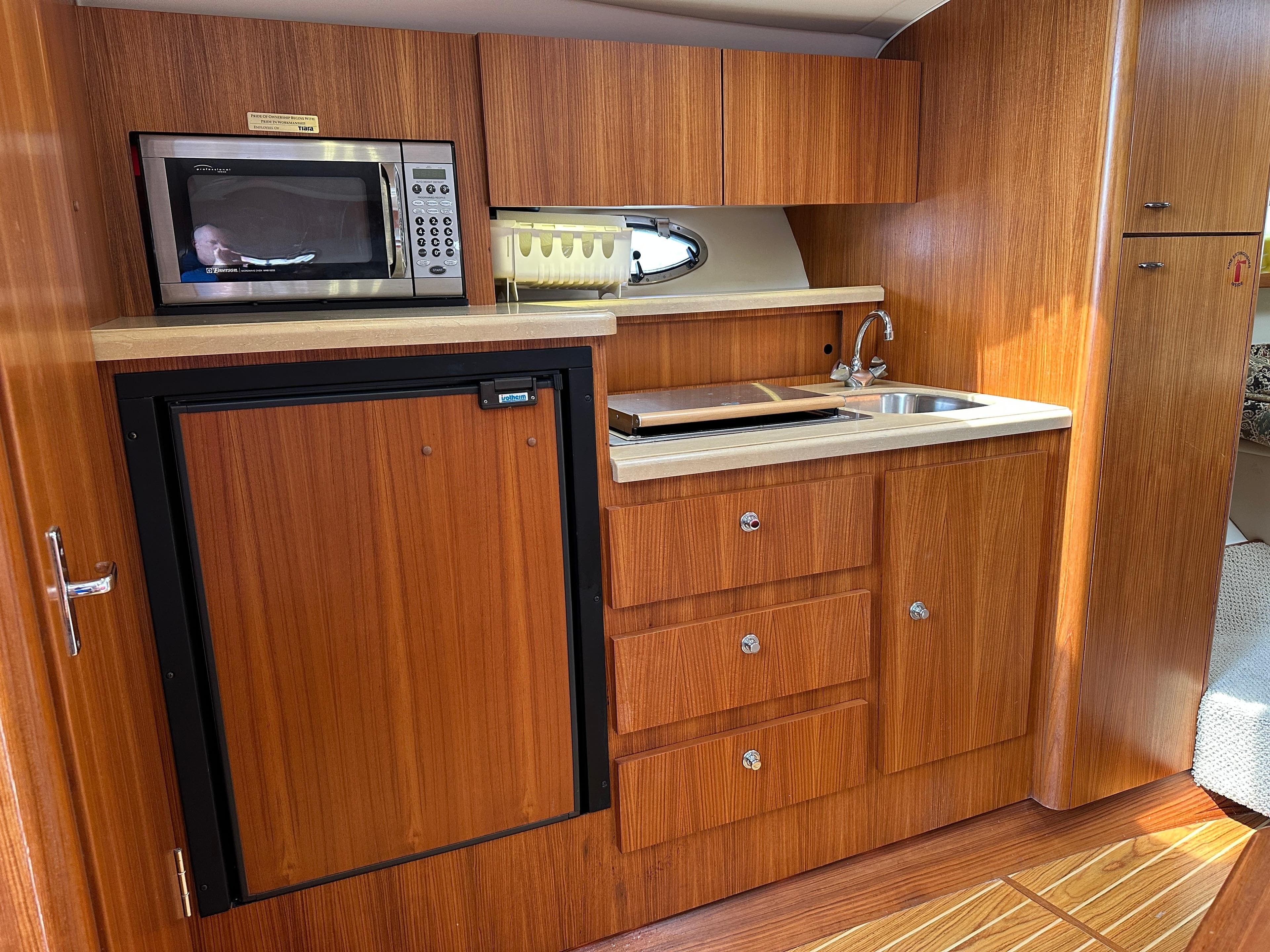 2004 Tiara Yachts 3100 Open