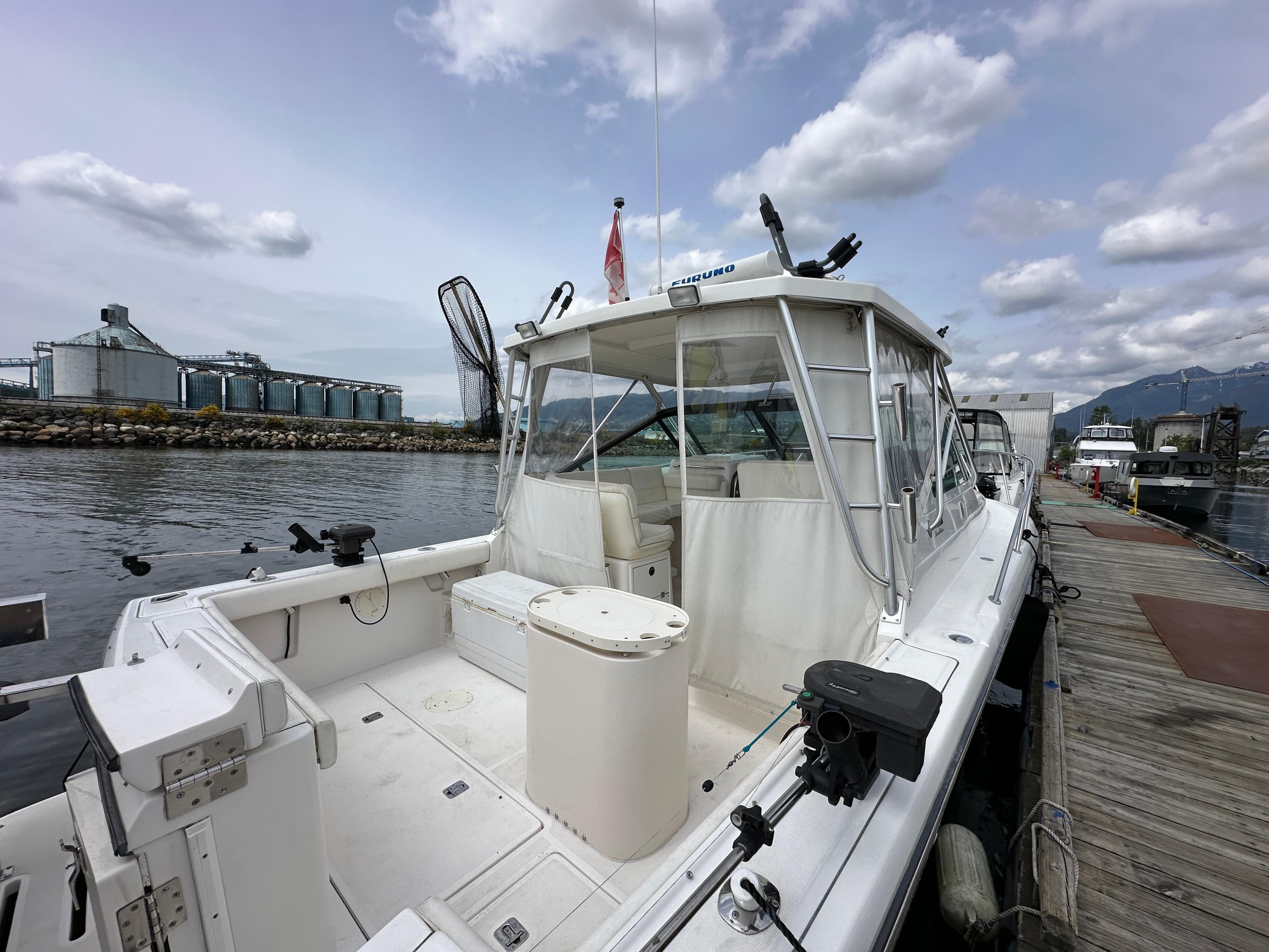 2004 Tiara Yachts 3100 Open