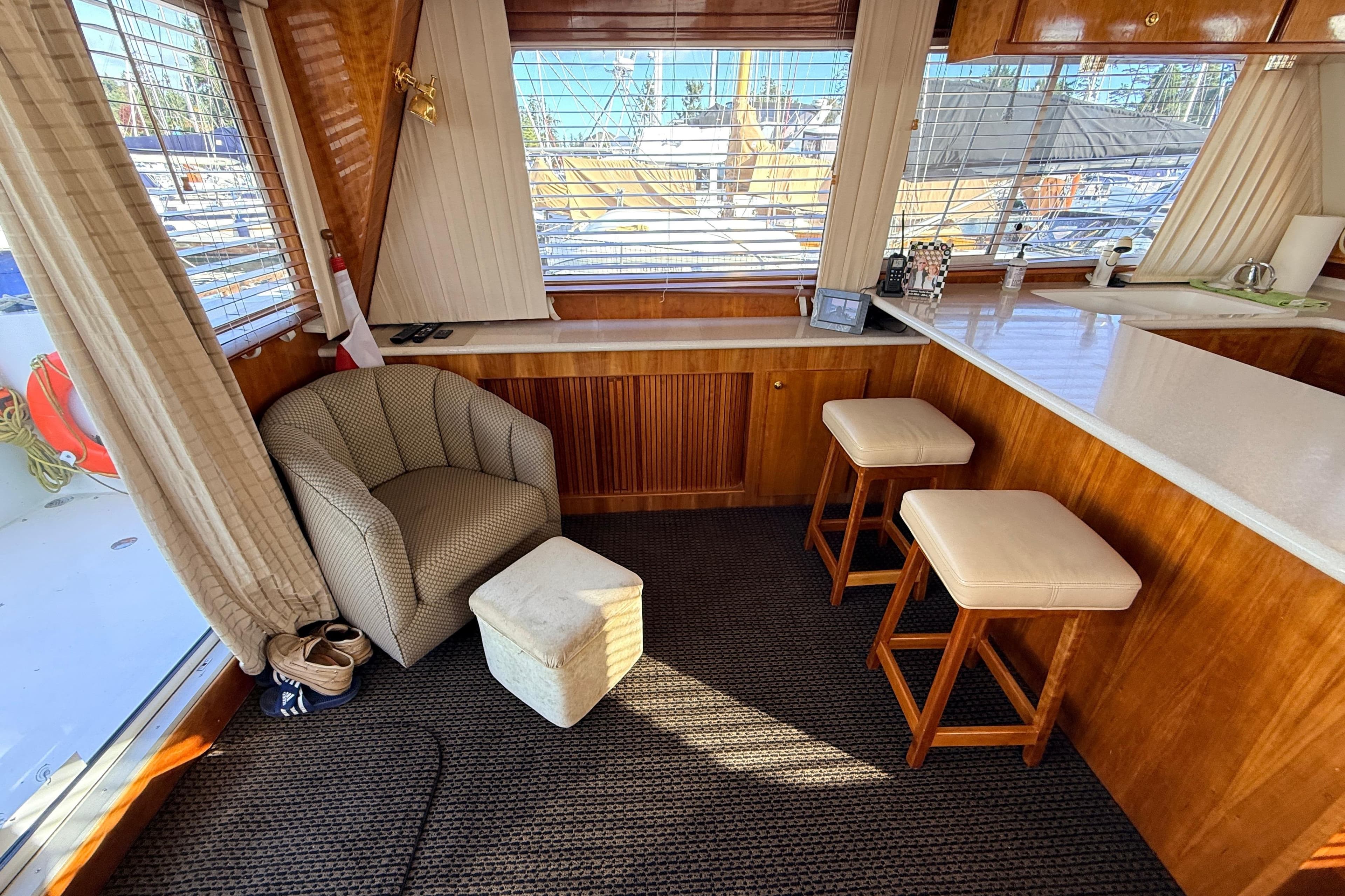 2003 Navigator 4800