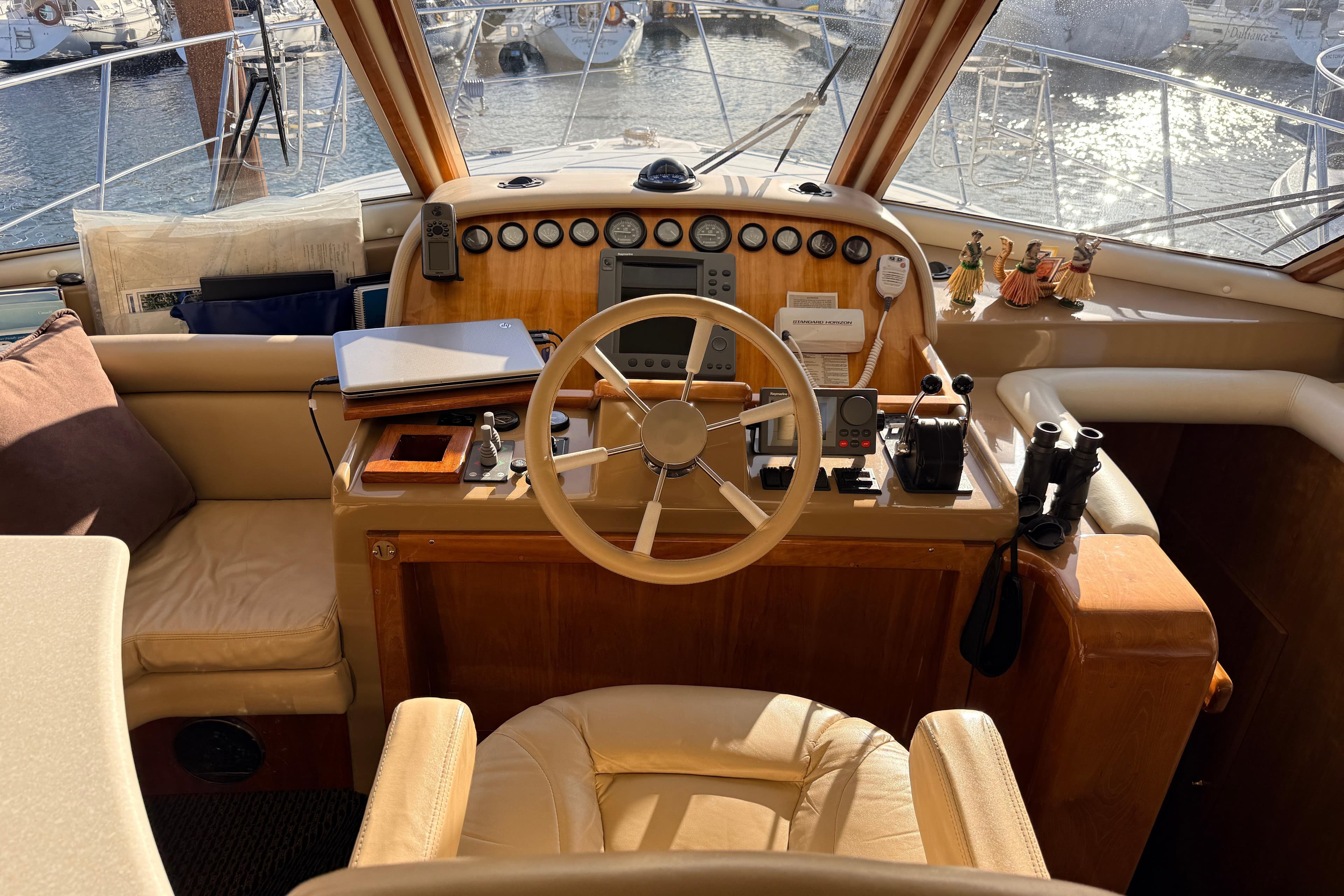 2003 Navigator 4800