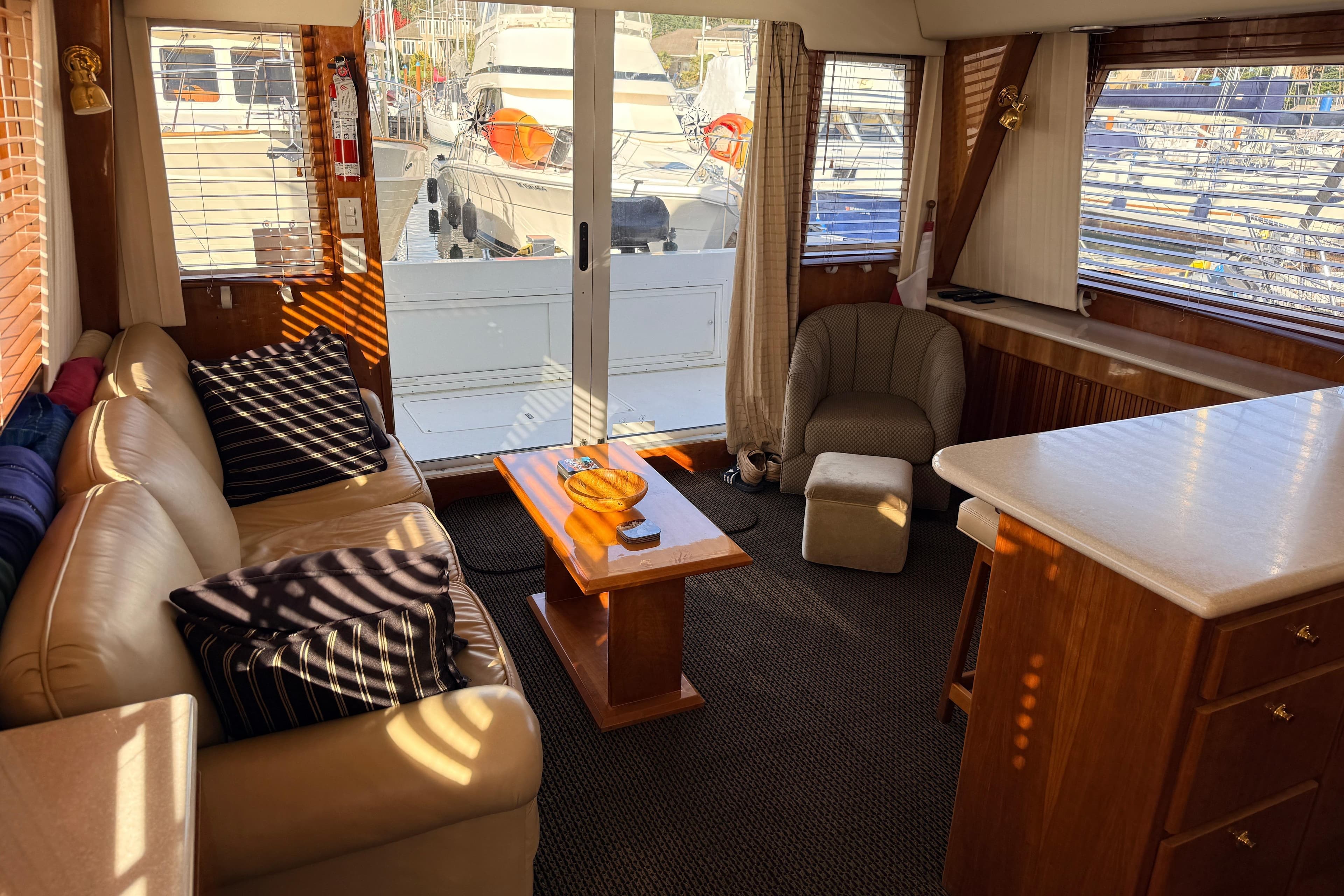 2003 Navigator 4800