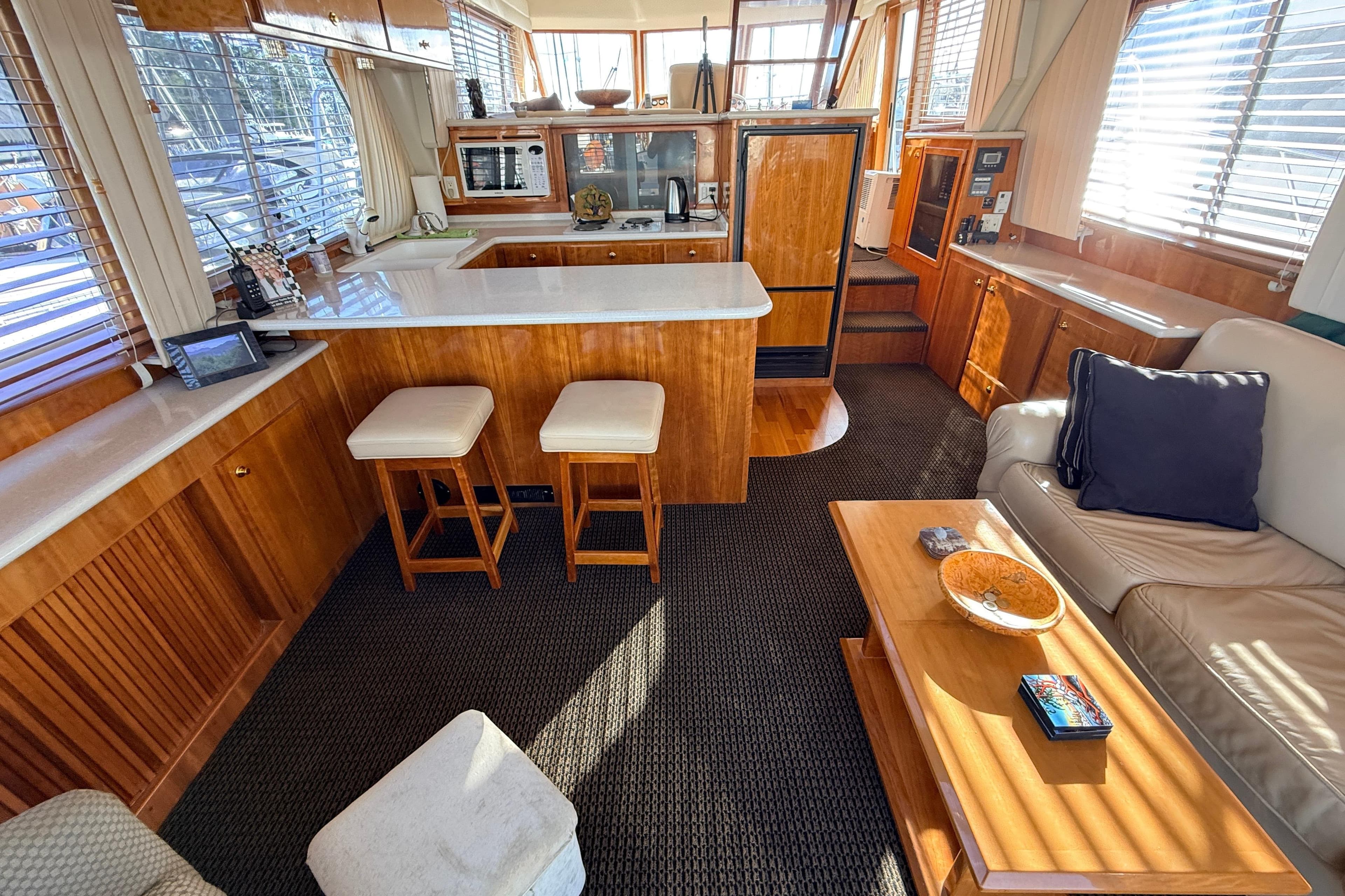 2003 Navigator 4800