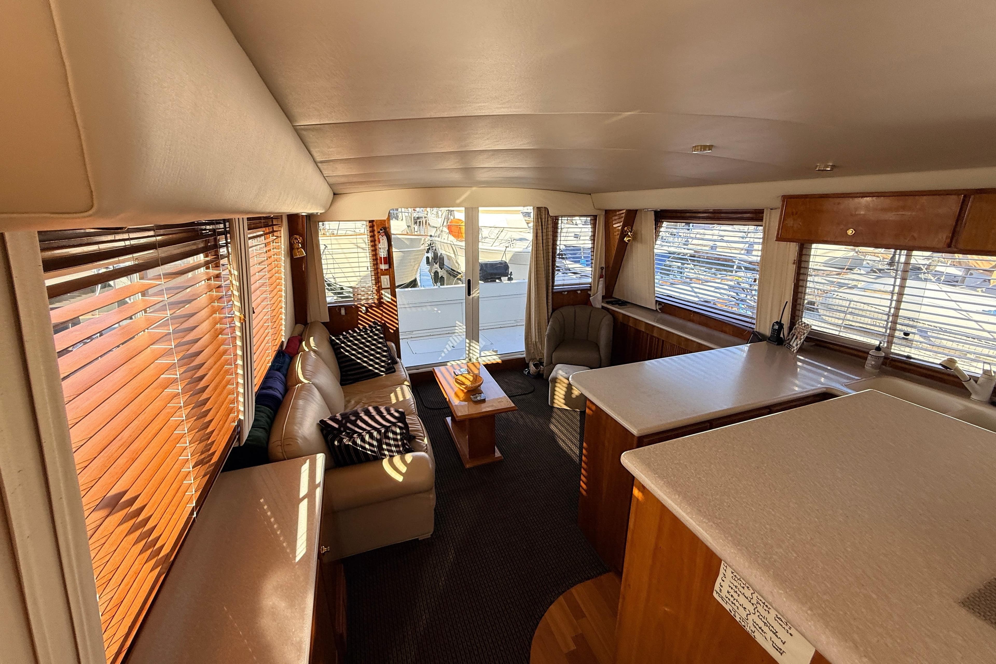 2003 Navigator 4800