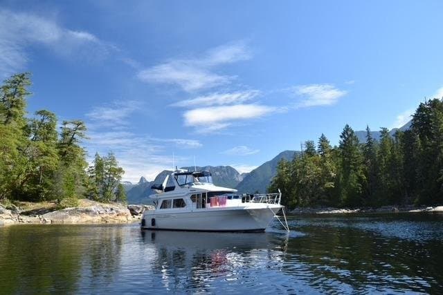 2003 Navigator 4800