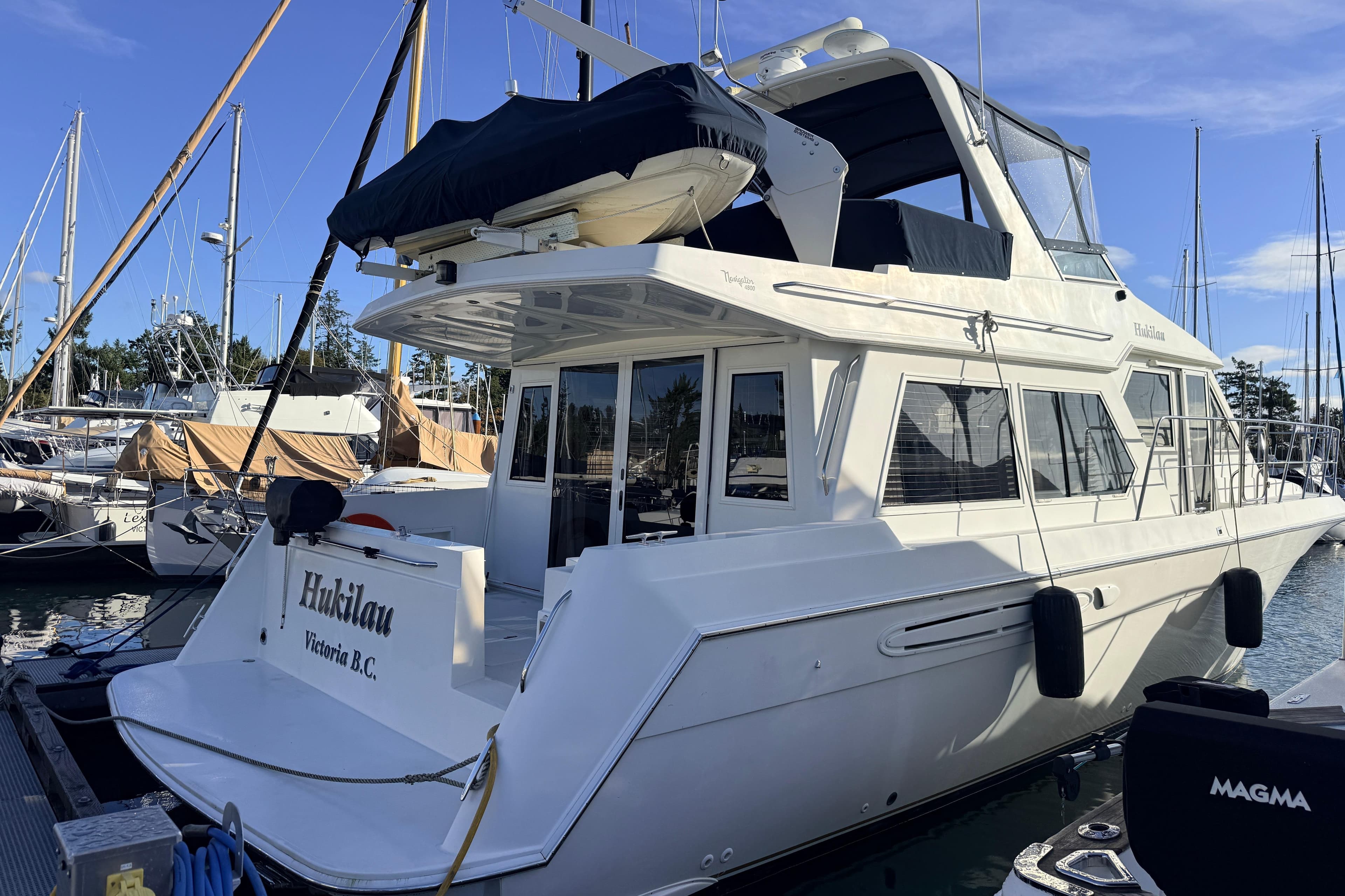 2003 Navigator 4800