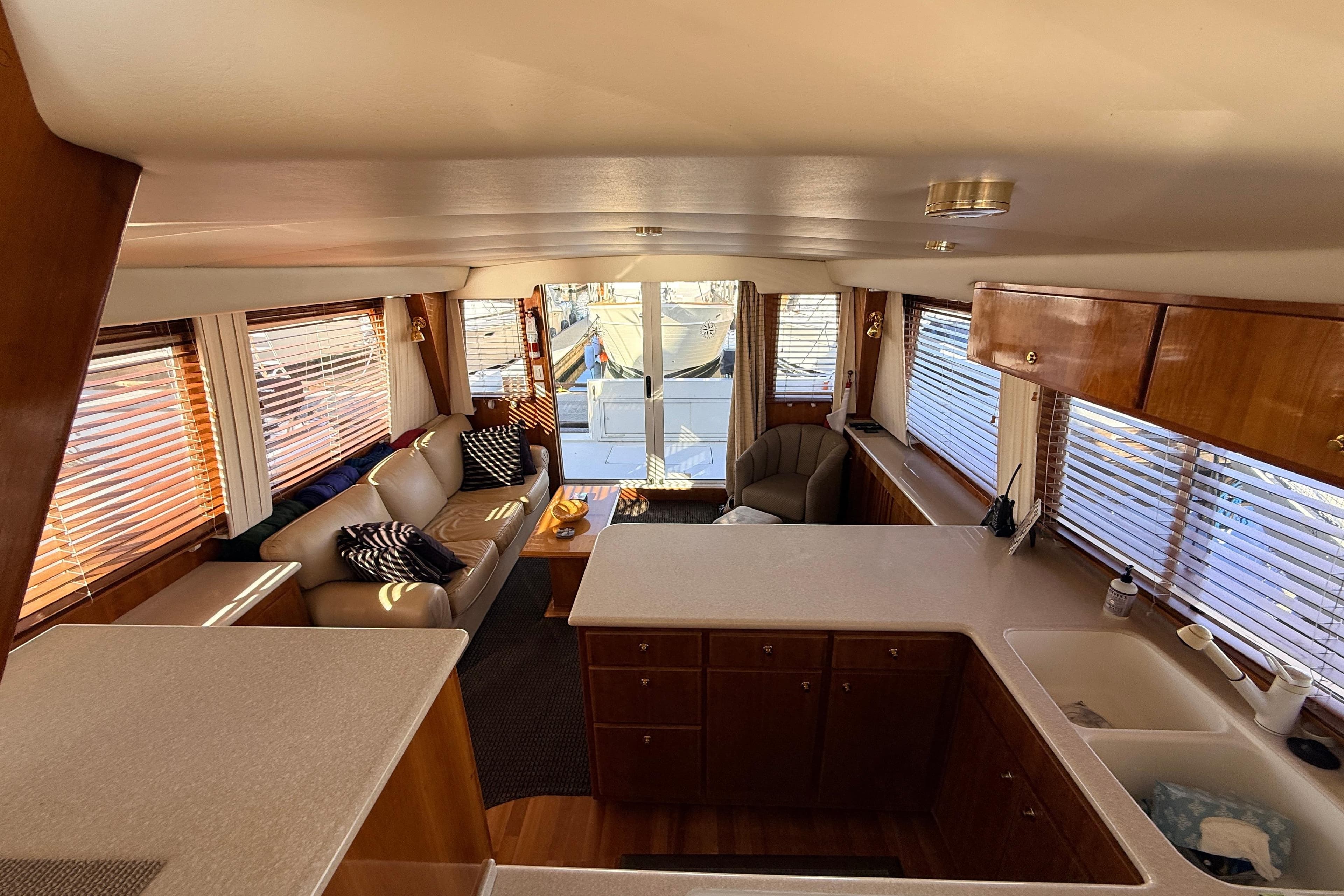 2003 Navigator 4800