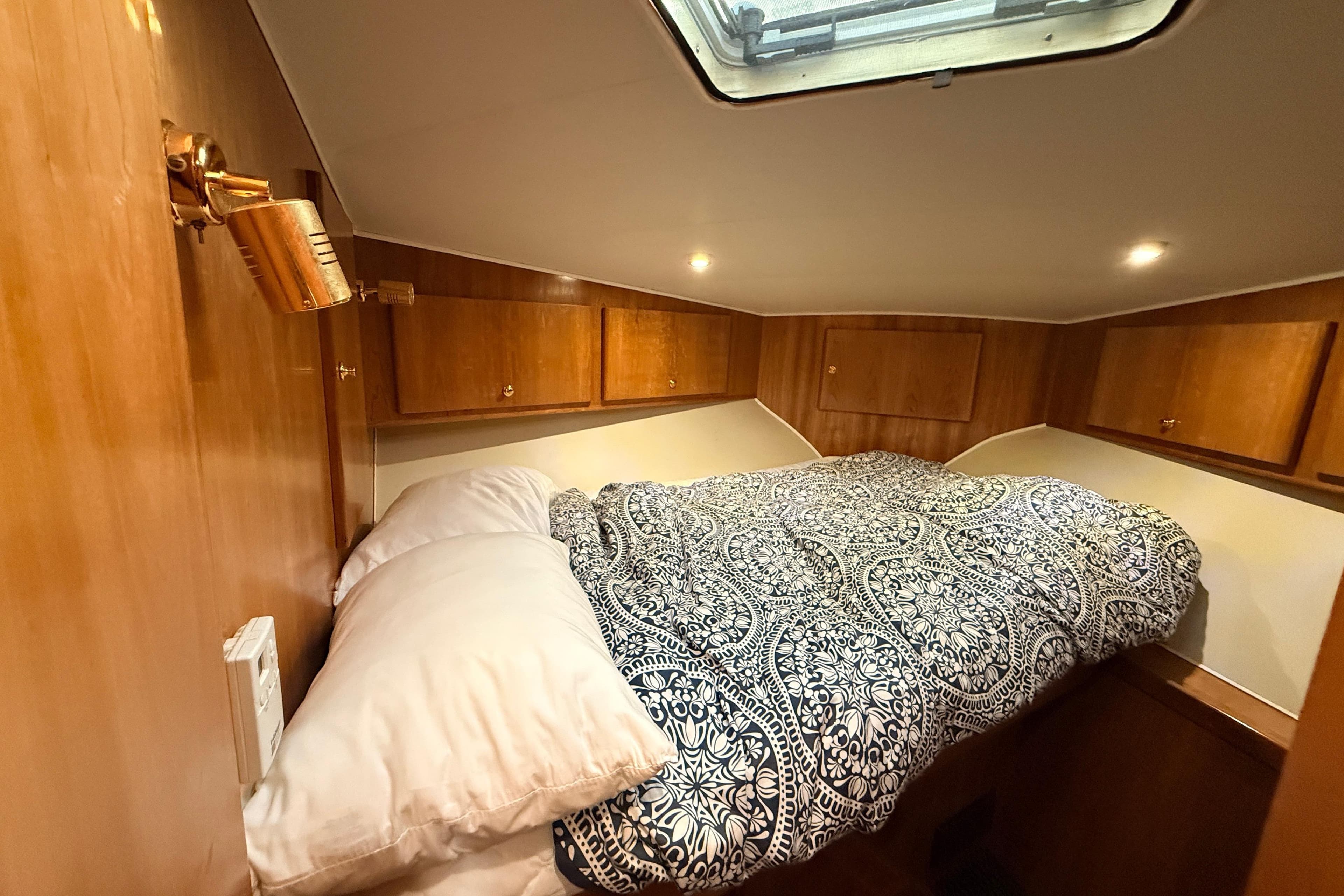 2003 Navigator 4800
