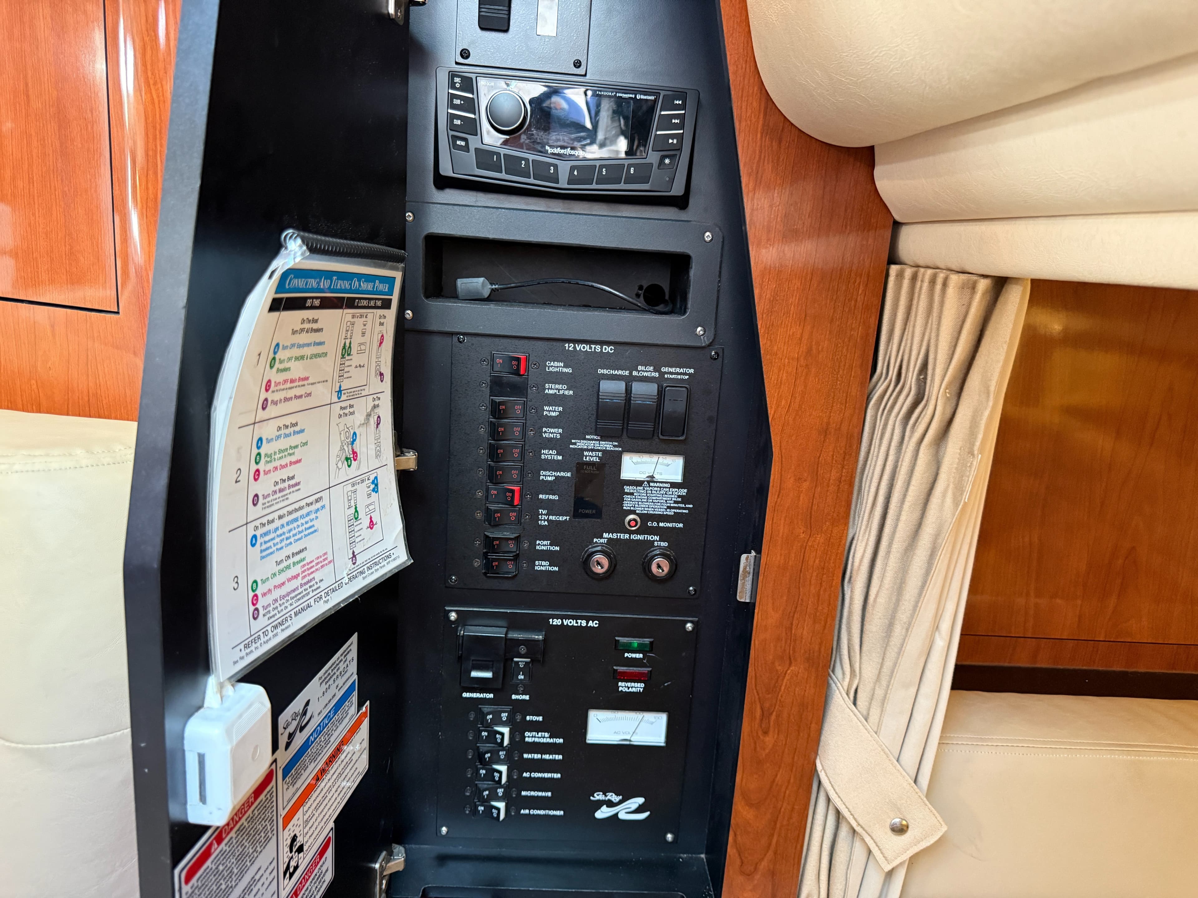 2007 Sea Ray 320 Sundancer