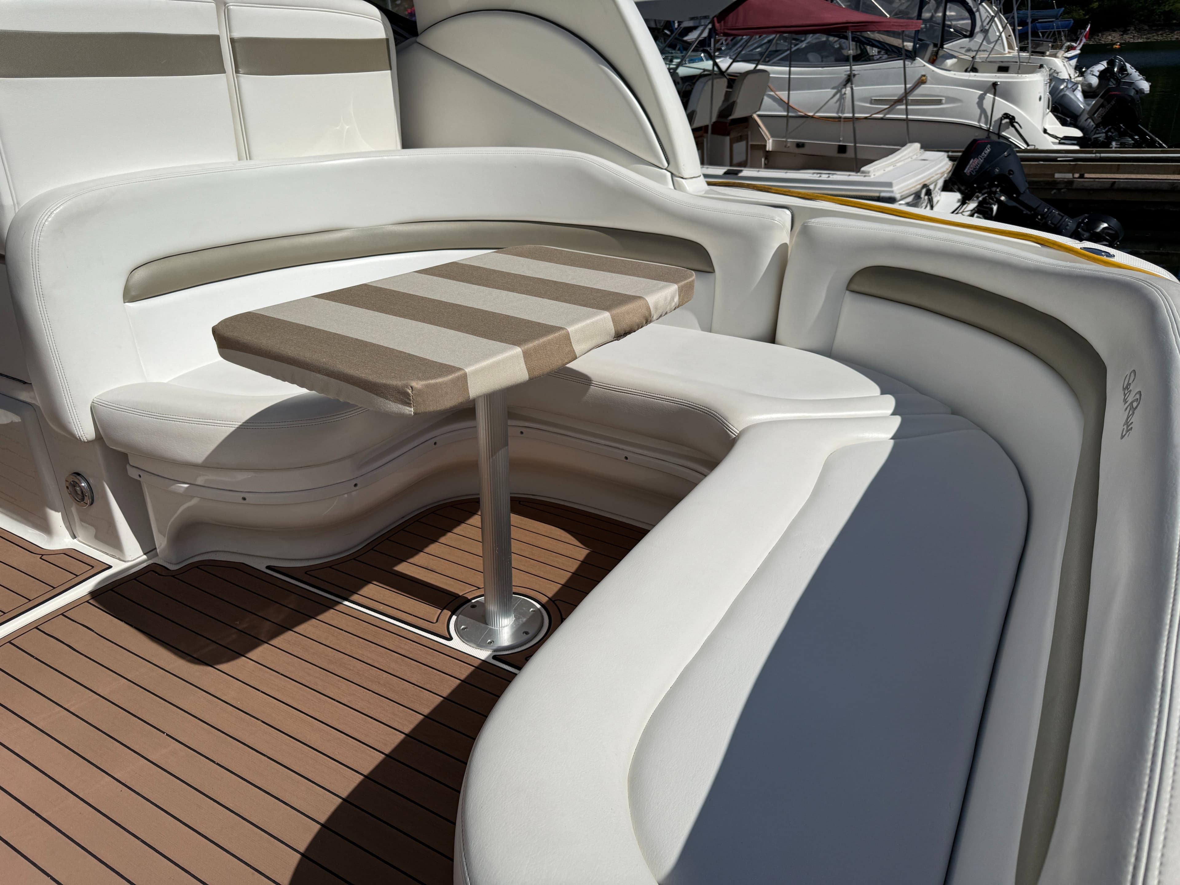 2007 Sea Ray 320 Sundancer