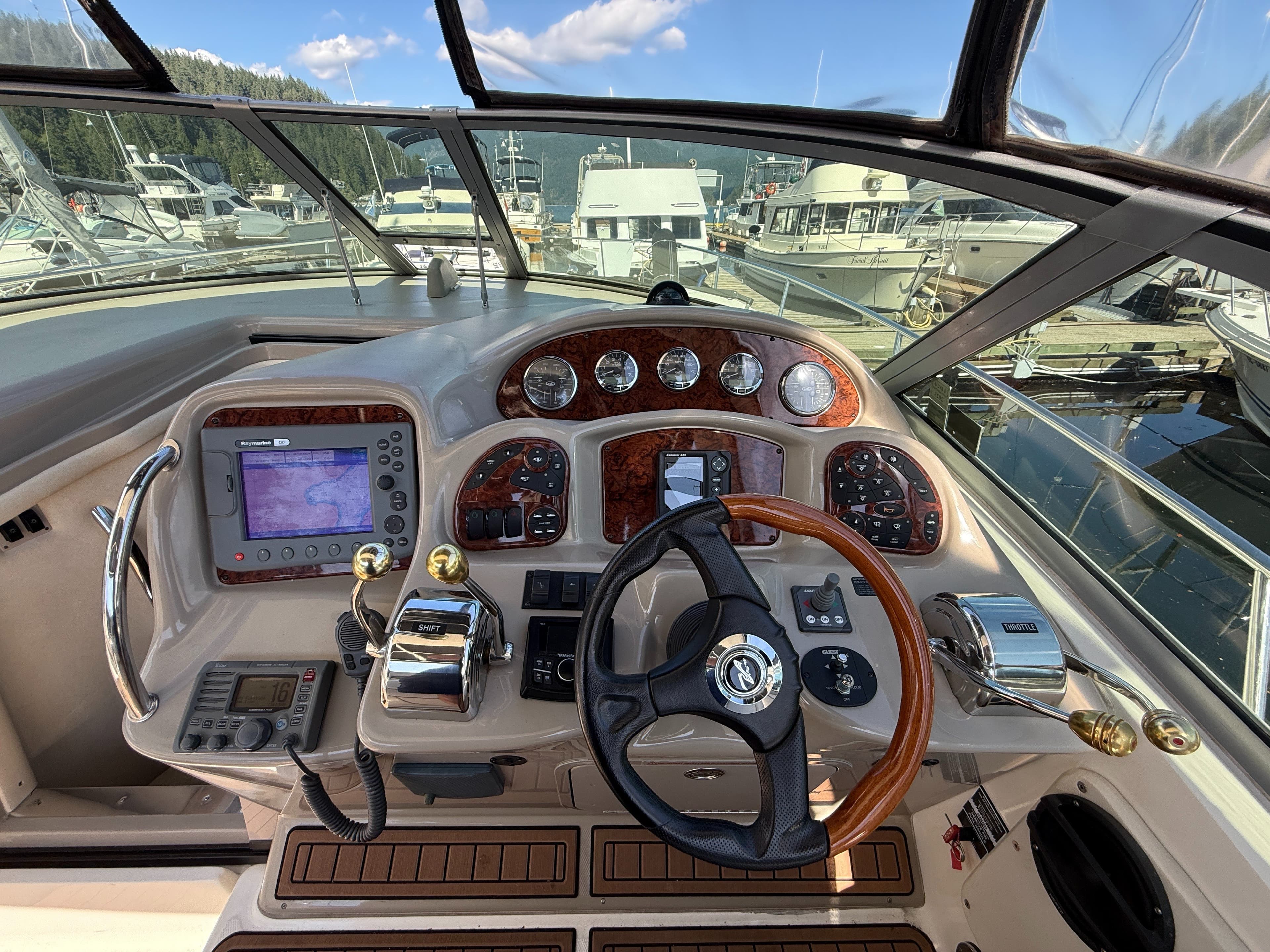 2007 Sea Ray 320 Sundancer