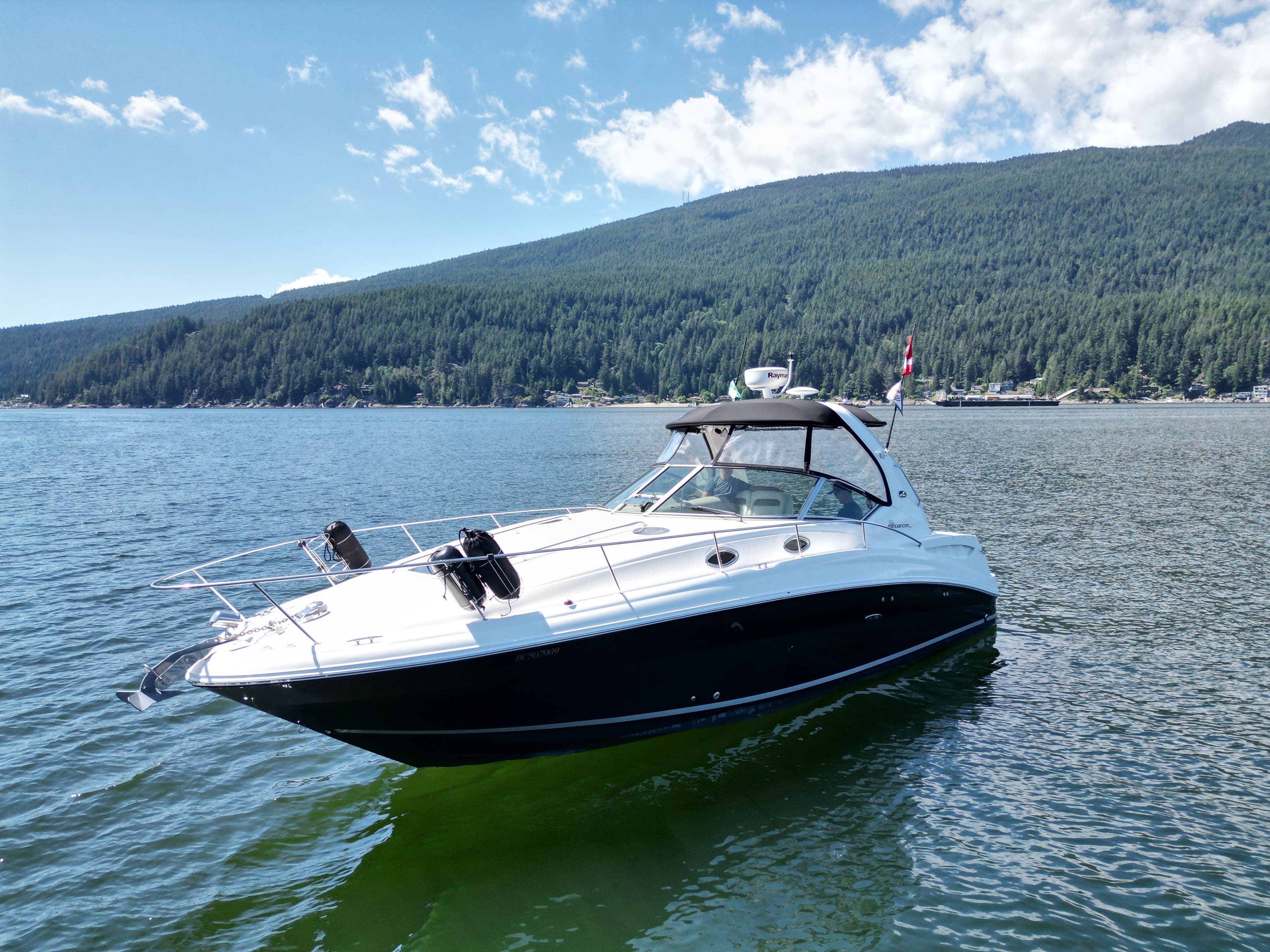 2007 Sea Ray 320 Sundancer