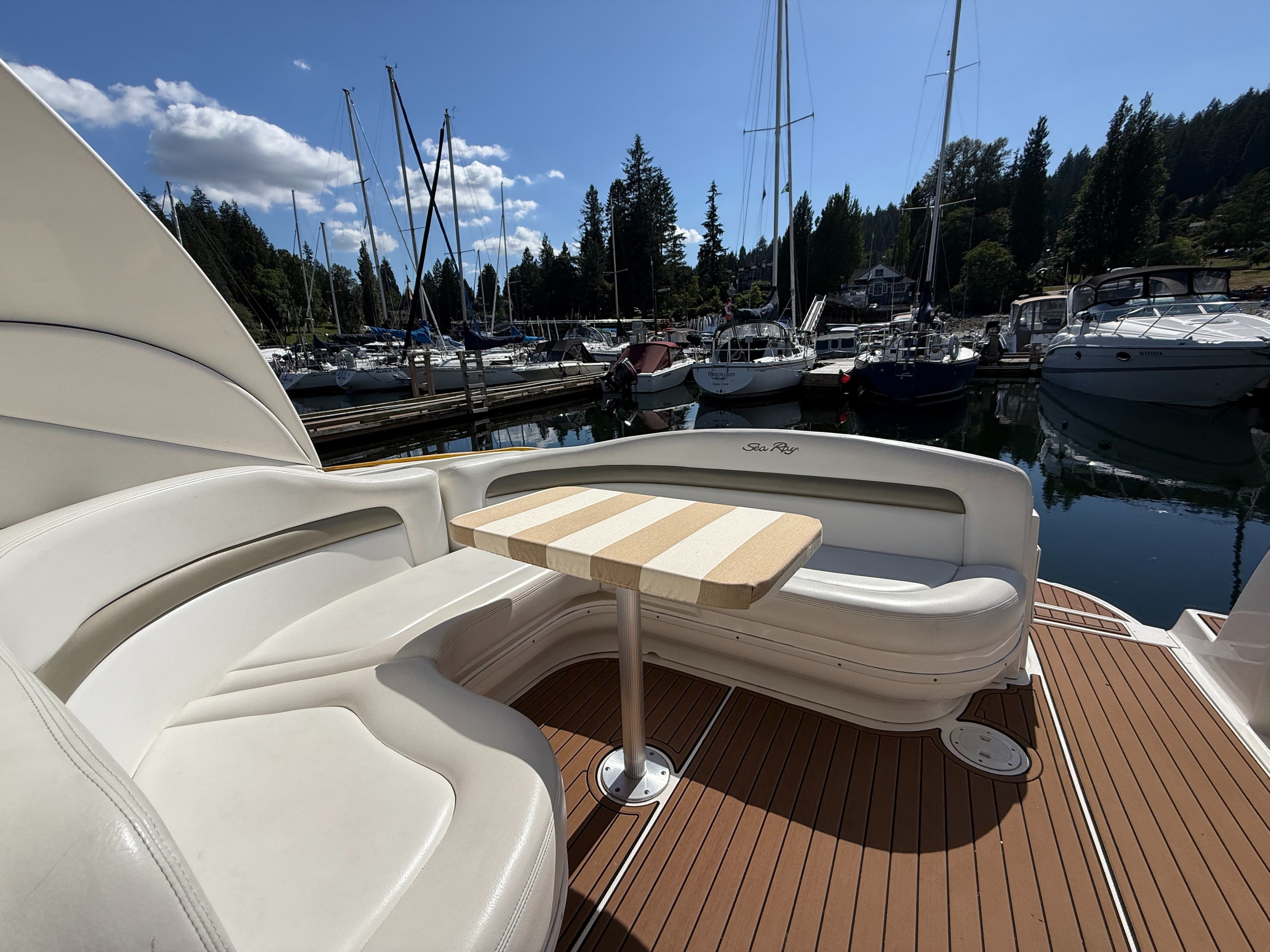 2007 Sea Ray 320 Sundancer
