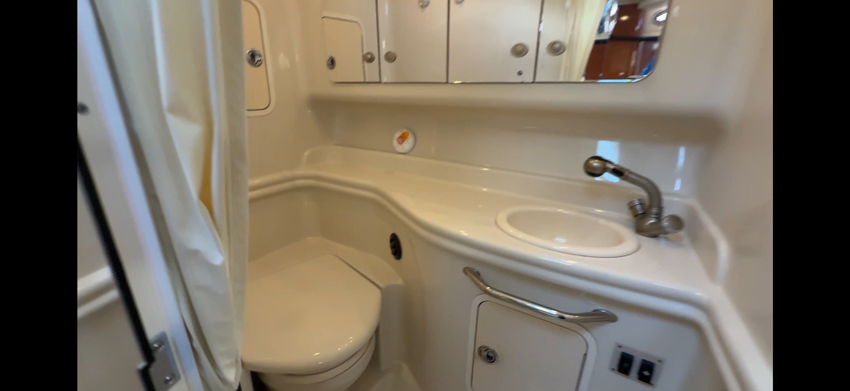 2007 Sea Ray 320 Sundancer