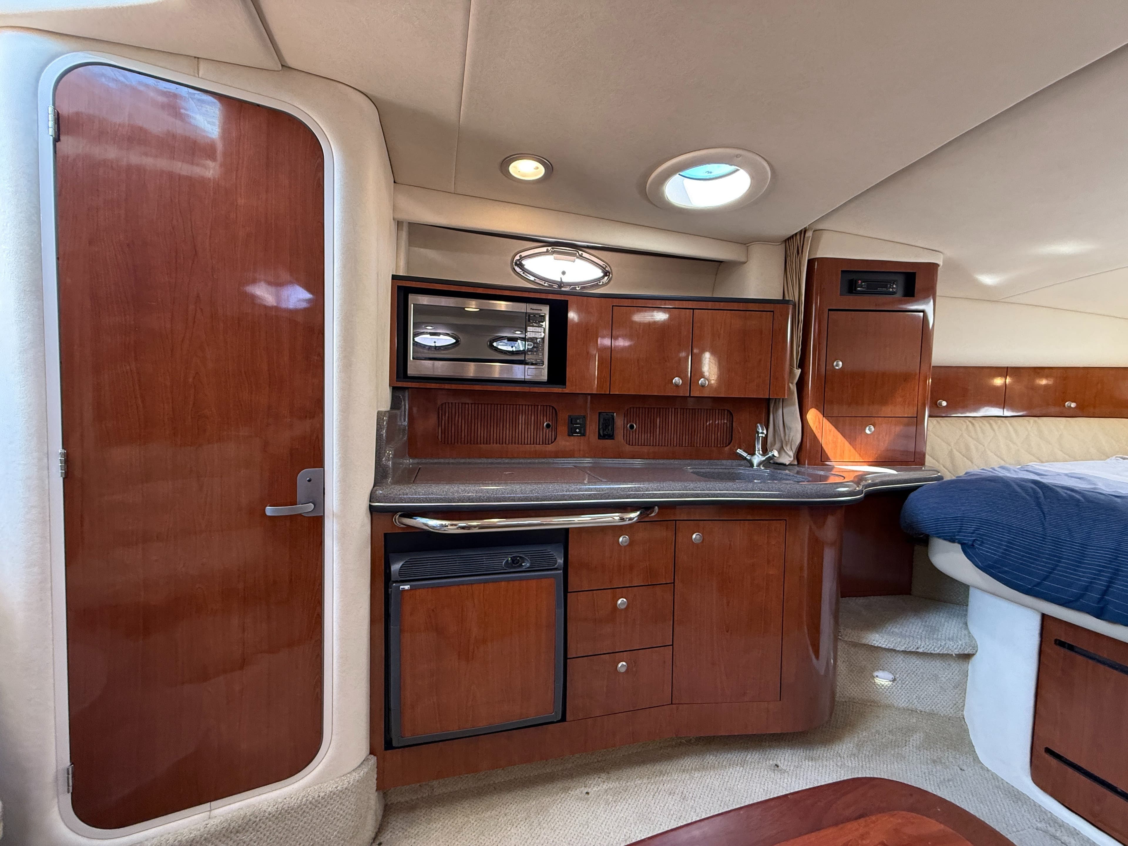 2007 Sea Ray 320 Sundancer