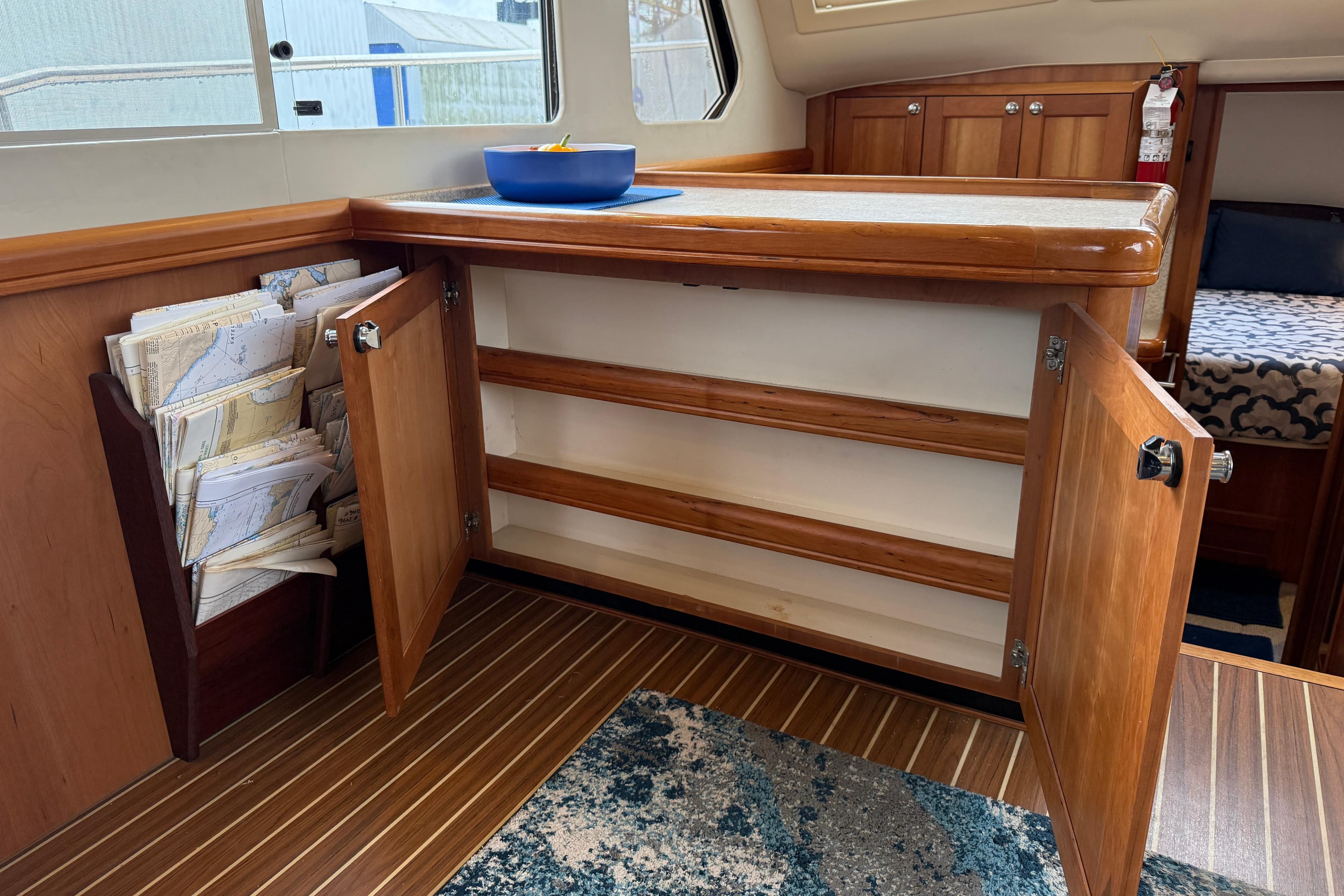 2006 Mainship 34 Trawler