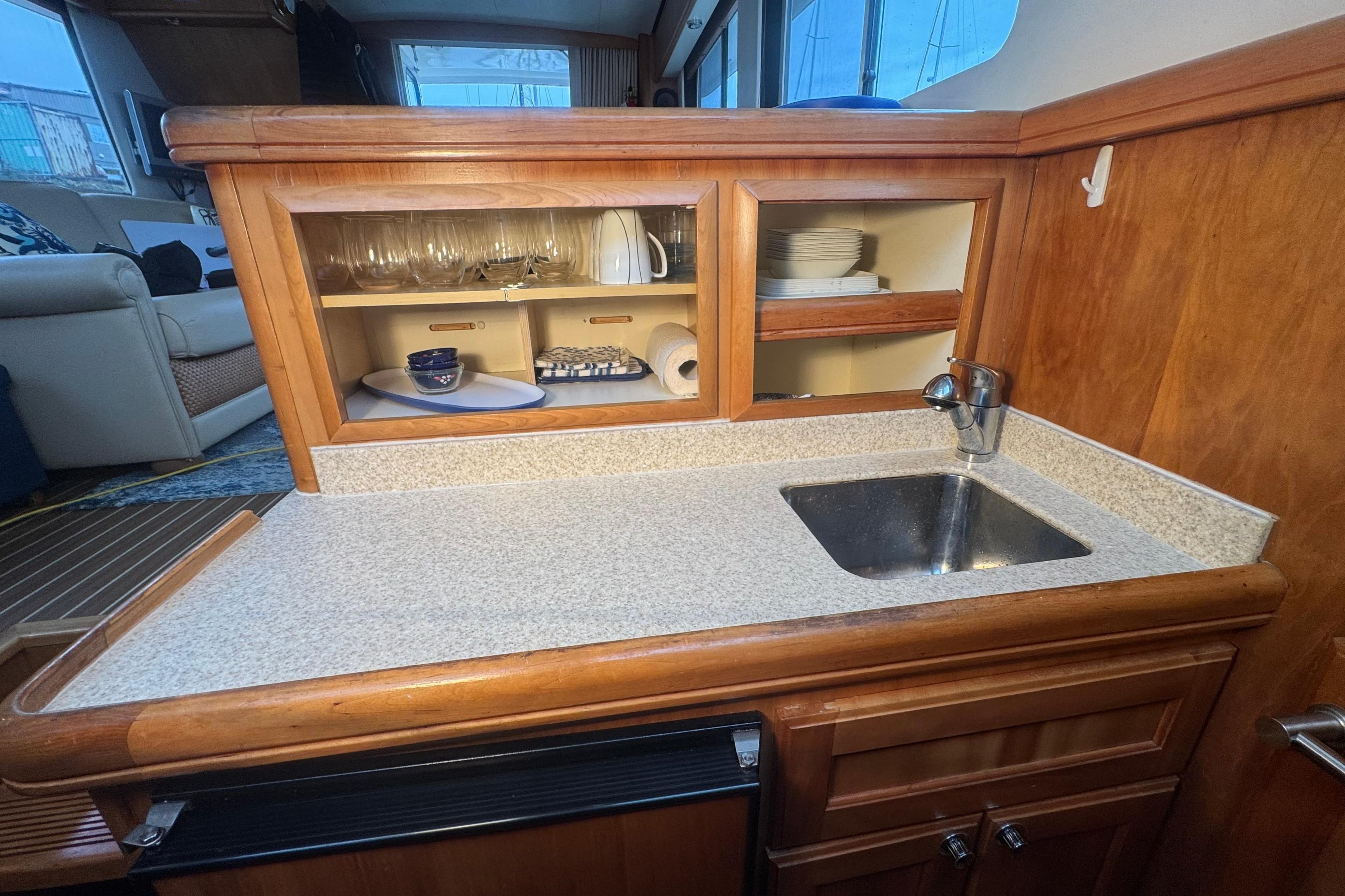 2006 Mainship 34 Trawler