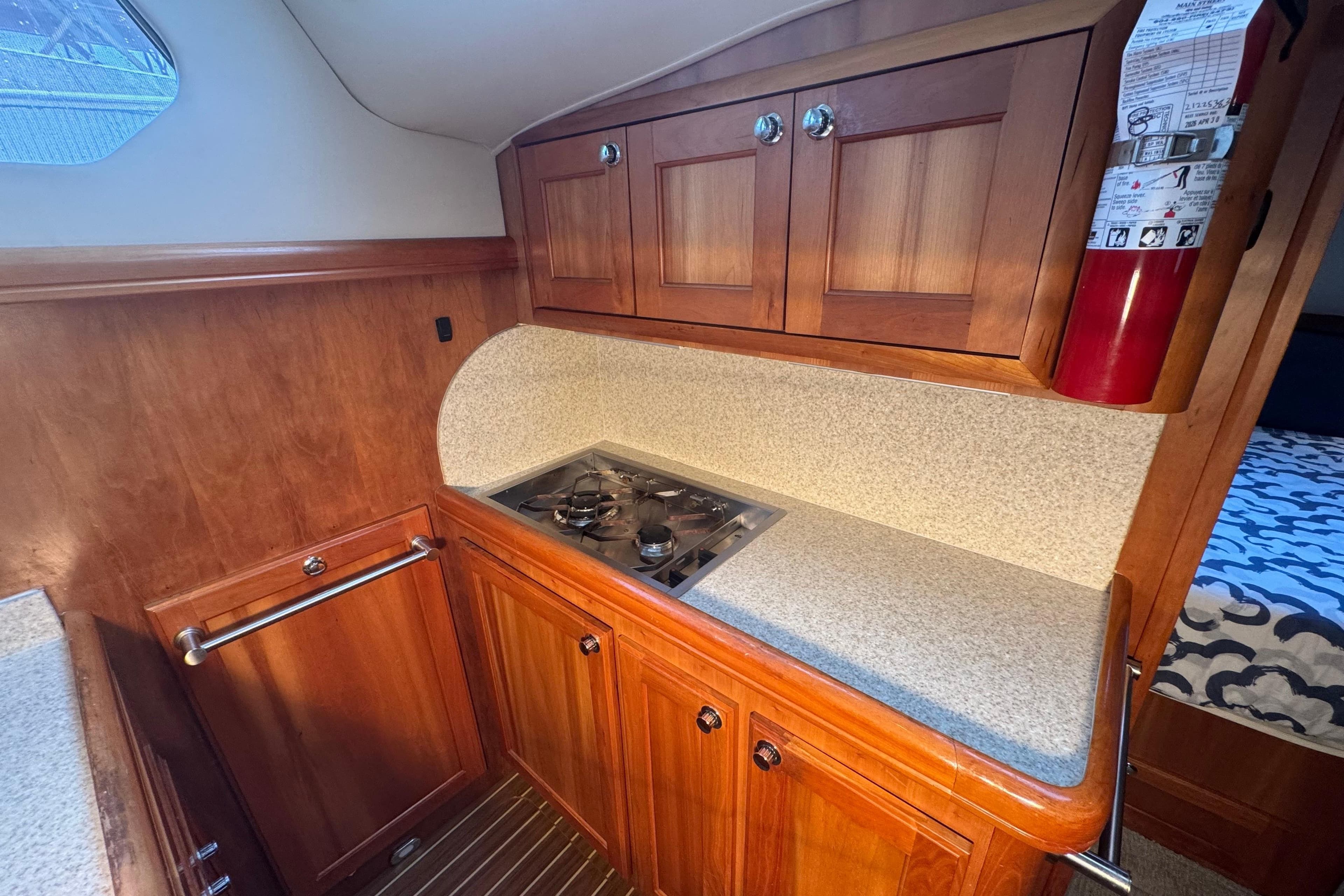 2006 Mainship 34 Trawler