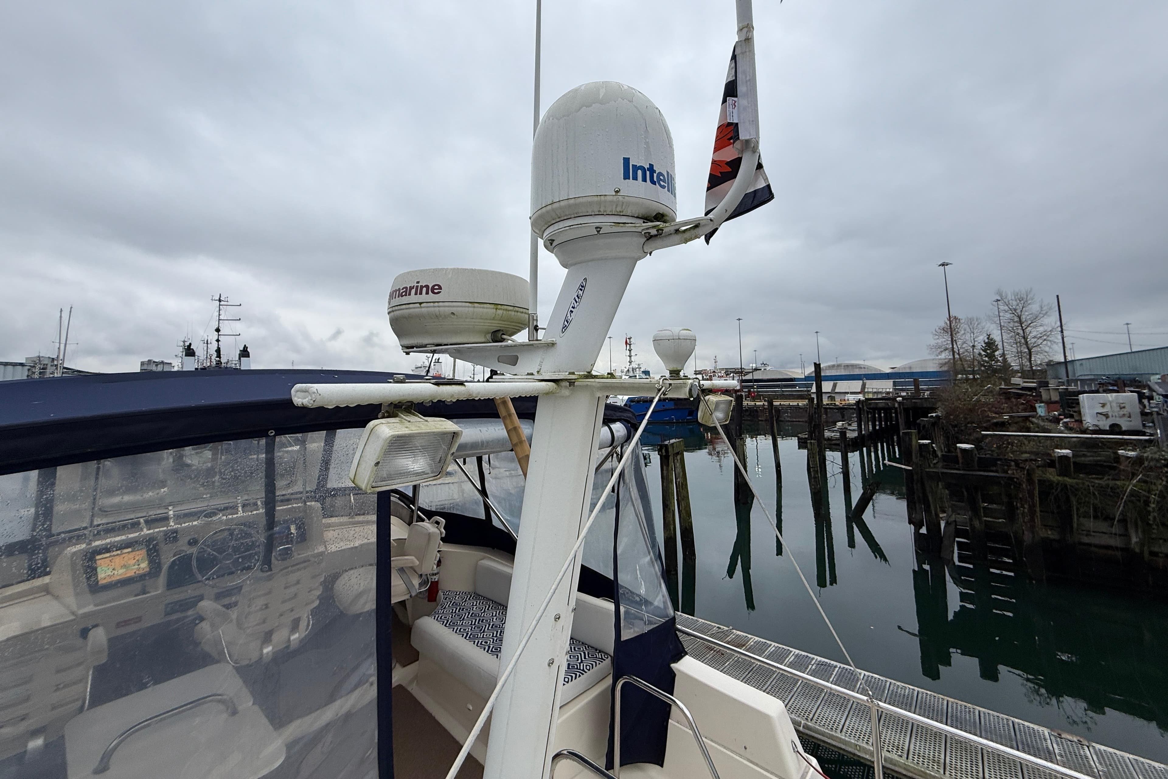 2006 Mainship 34 Trawler